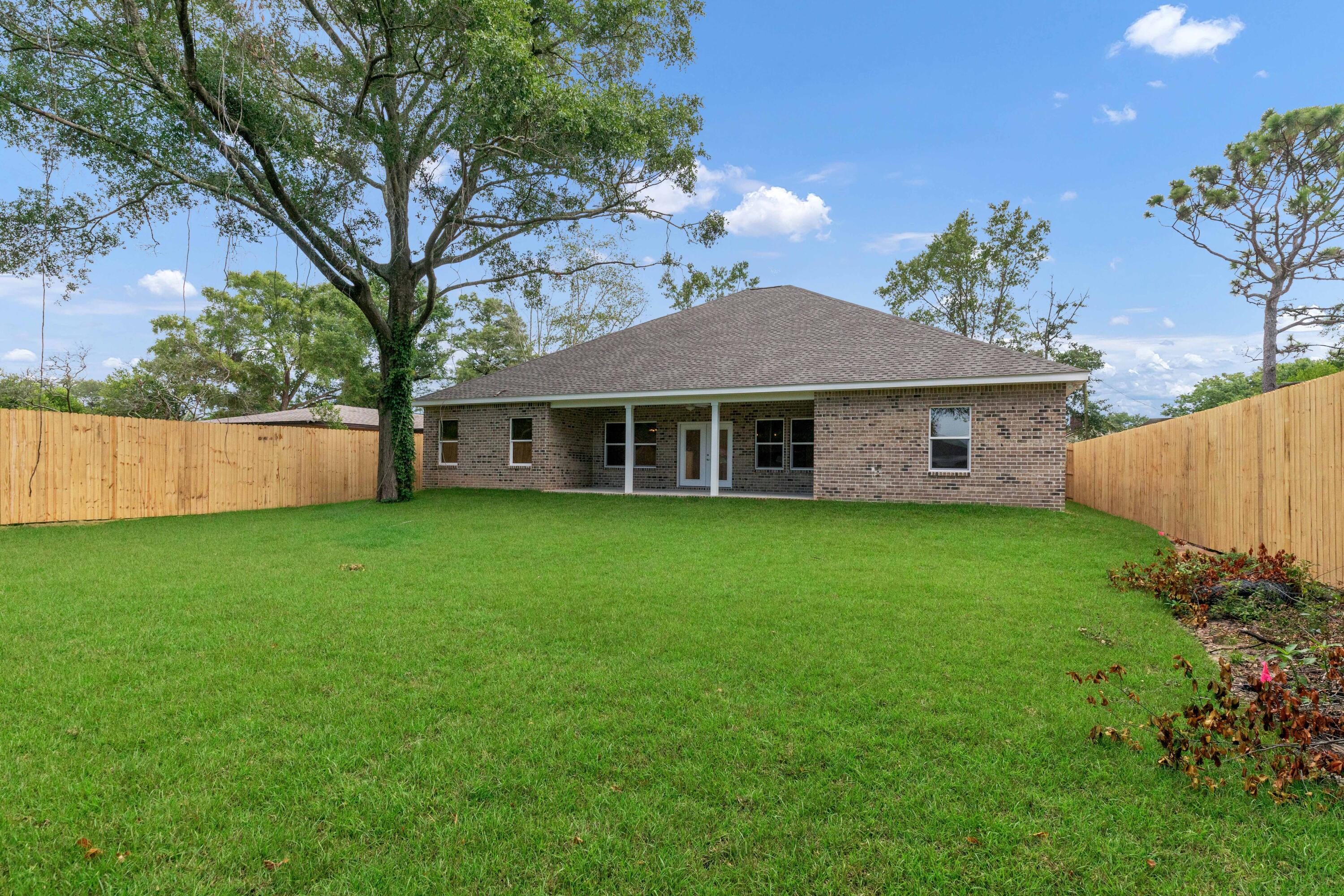 SUNSET STRIP - Residential