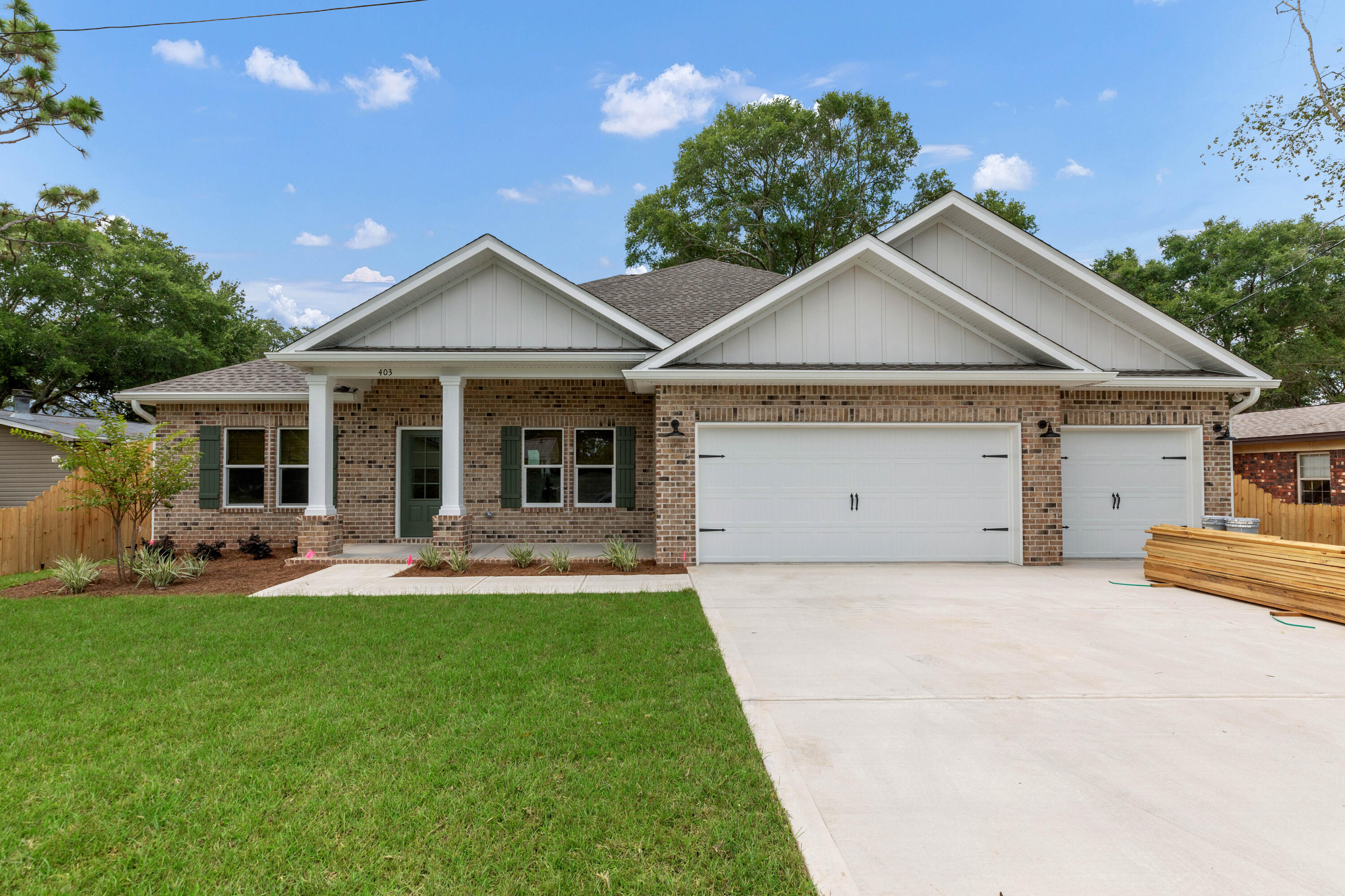 SUNSET STRIP - Residential