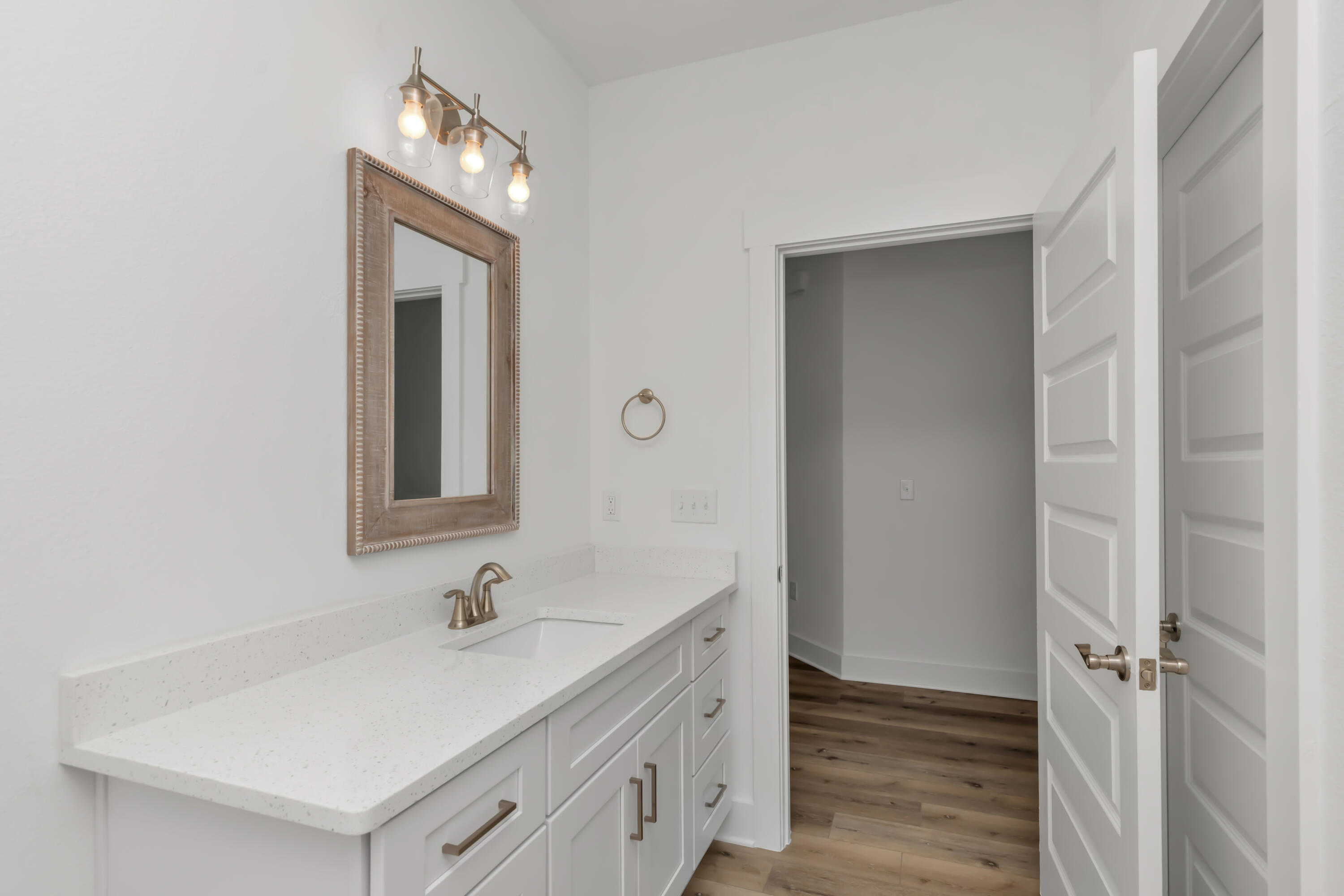 SUNSET STRIP - Residential