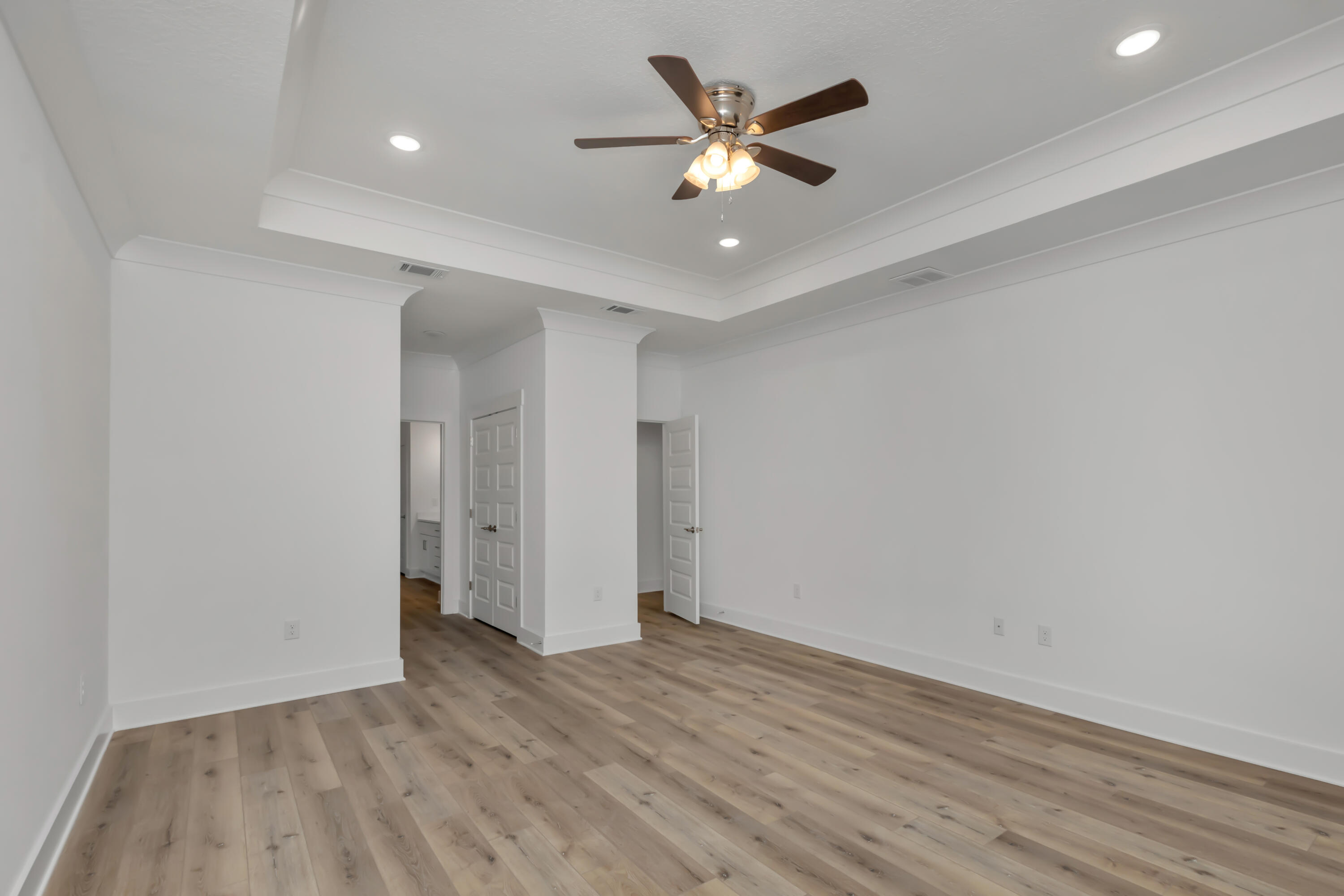 SUNSET STRIP - Residential