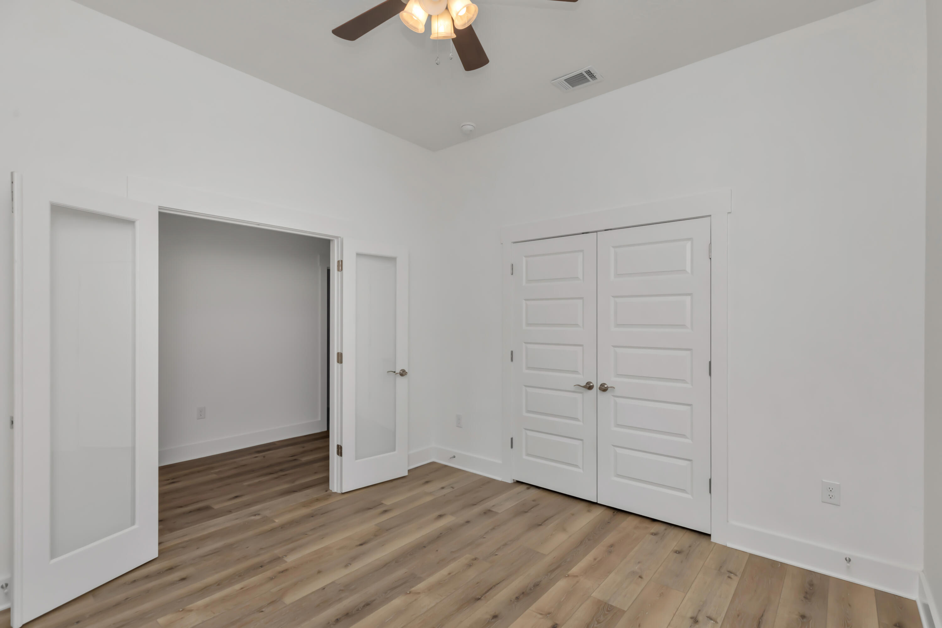 SUNSET STRIP - Residential