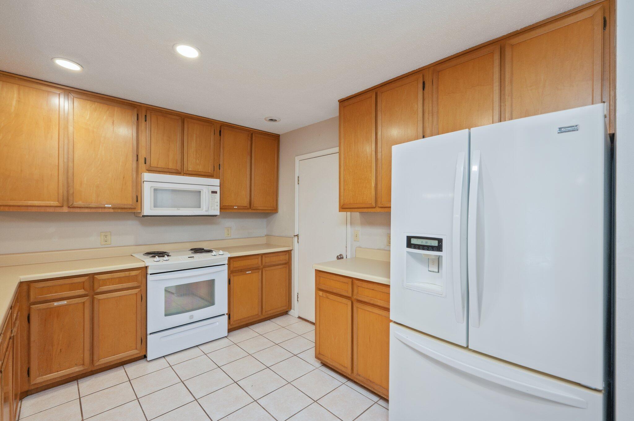 PORT DIXIE PATIO HOMES - Residential Lease