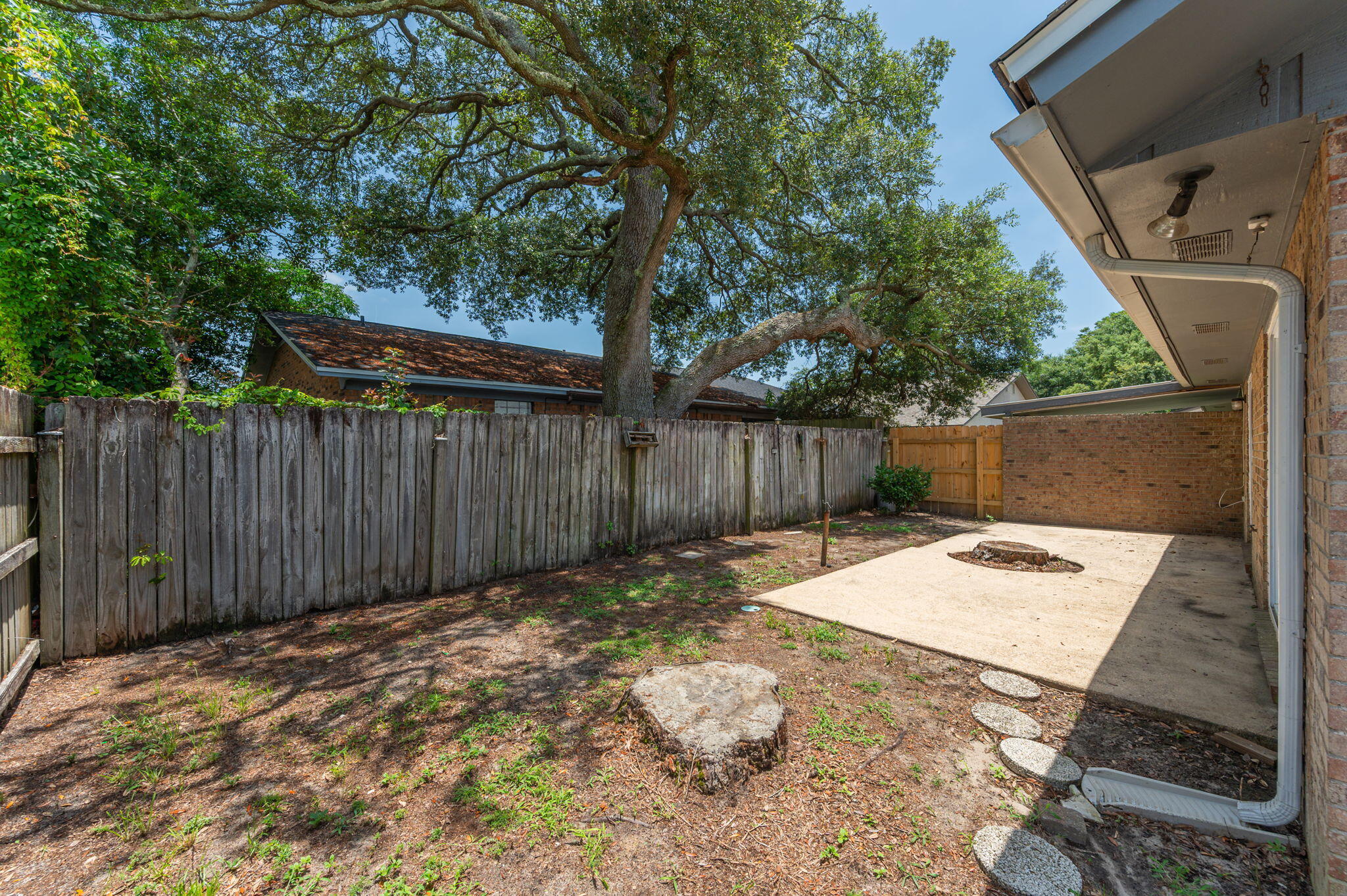 PORT DIXIE PATIO HOMES - Residential Lease