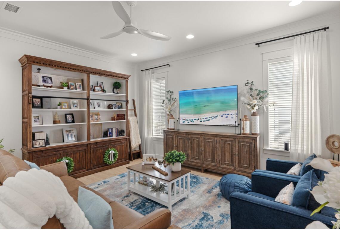 CARSON OAKS - Residential