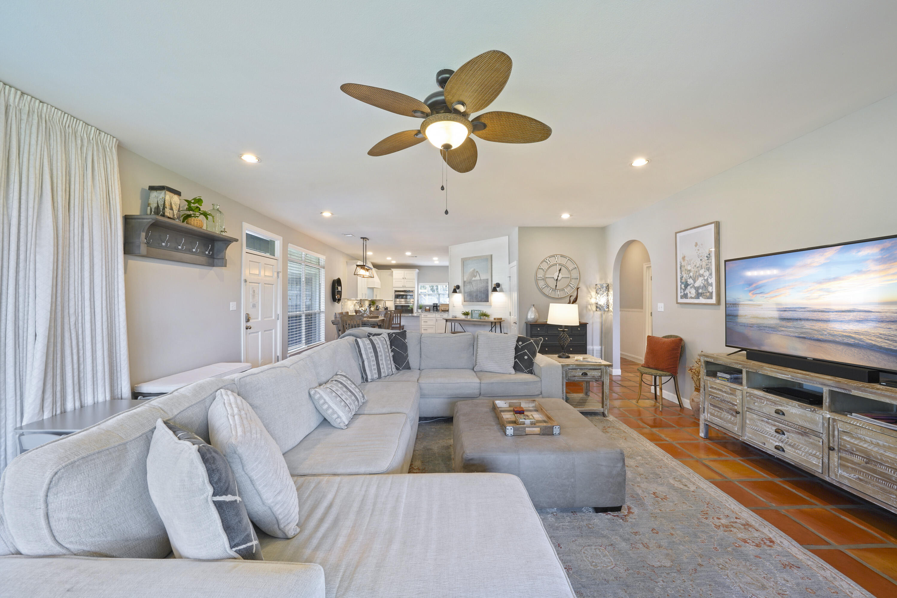 HIDDEN DUNES BEACH VILLAS - Residential
