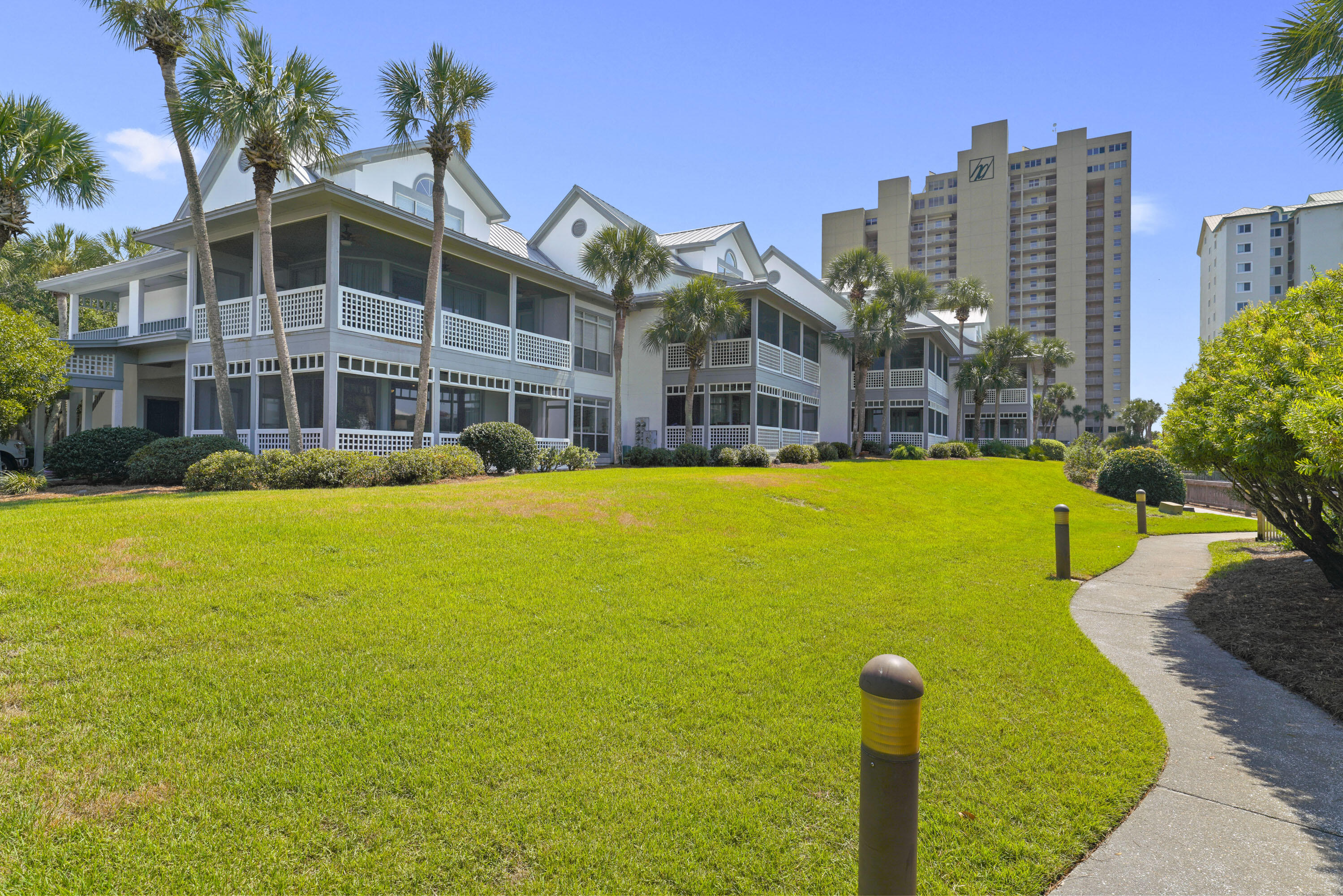 HIDDEN DUNES BEACH VILLAS - Residential