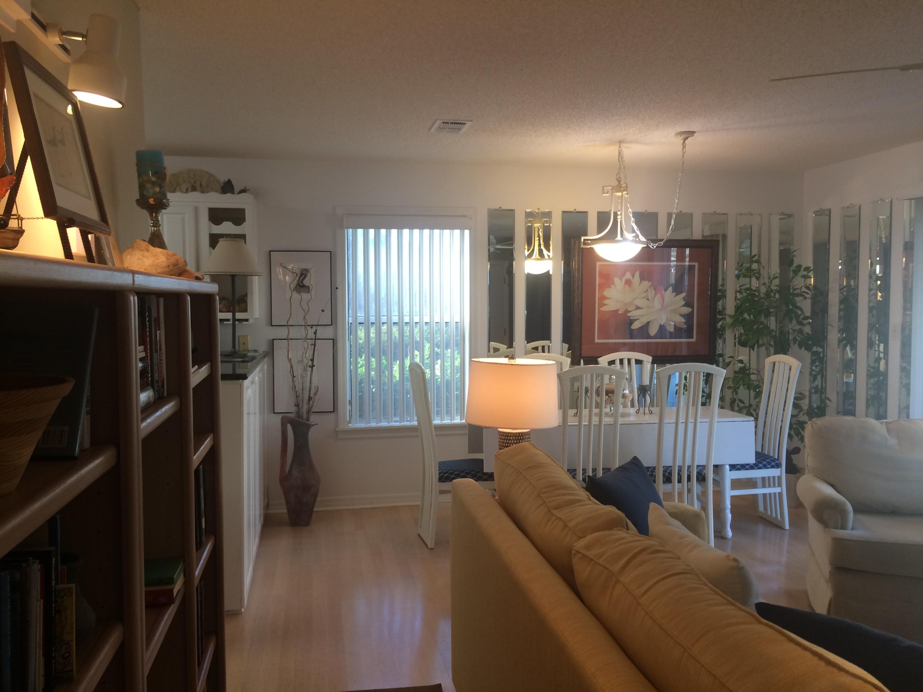 BEACHWOOD VILLAS CONDO PH 2 - Residential