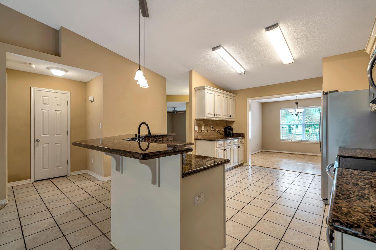 QUAYSIDE VILLAGE PH 2 - Residential