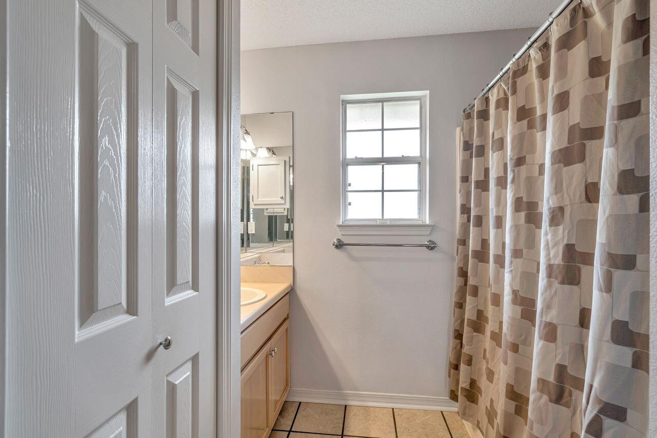 QUAYSIDE VILLAGE PH 2 - Residential