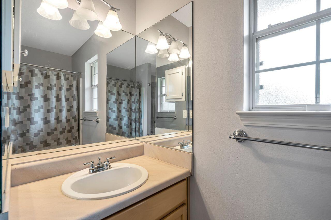 QUAYSIDE VILLAGE PH 2 - Residential