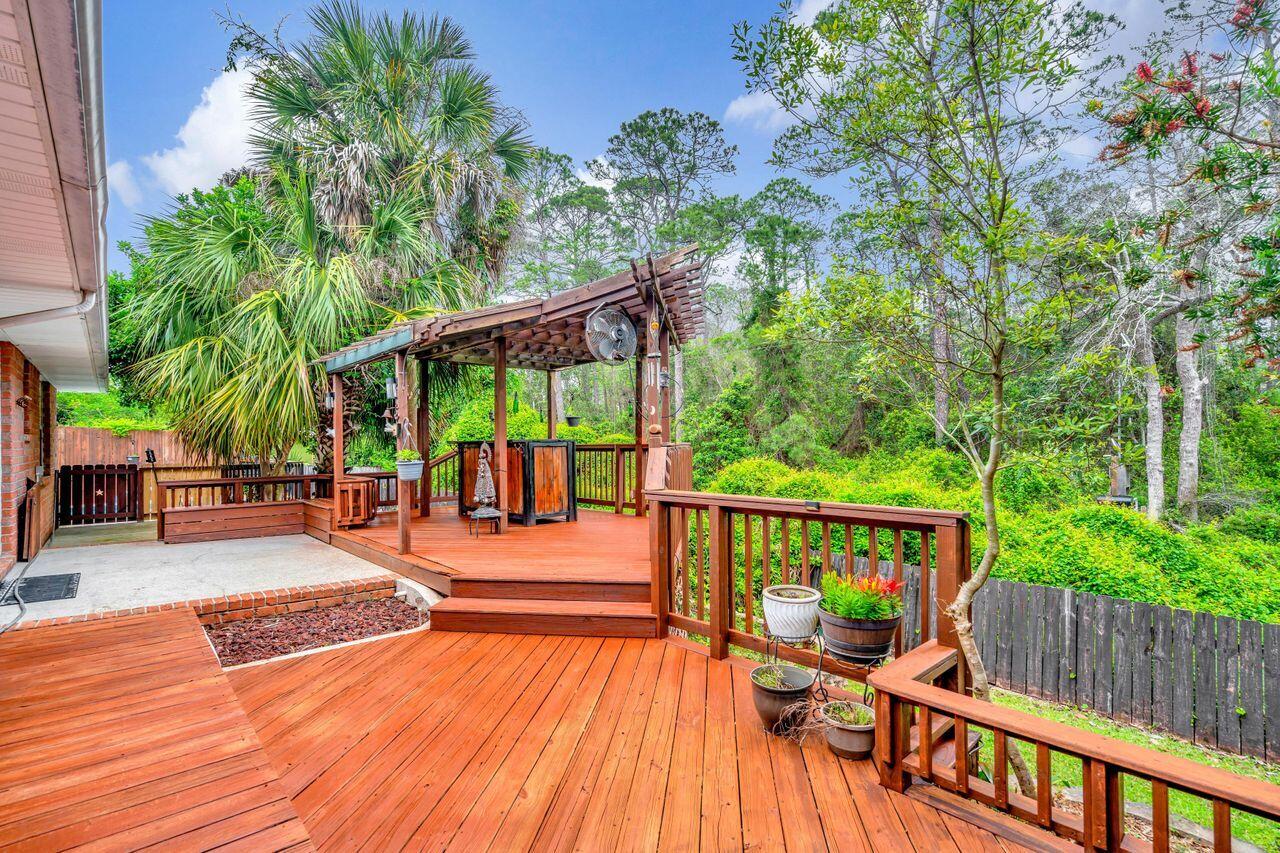 QUAYSIDE VILLAGE PH 2 - Residential