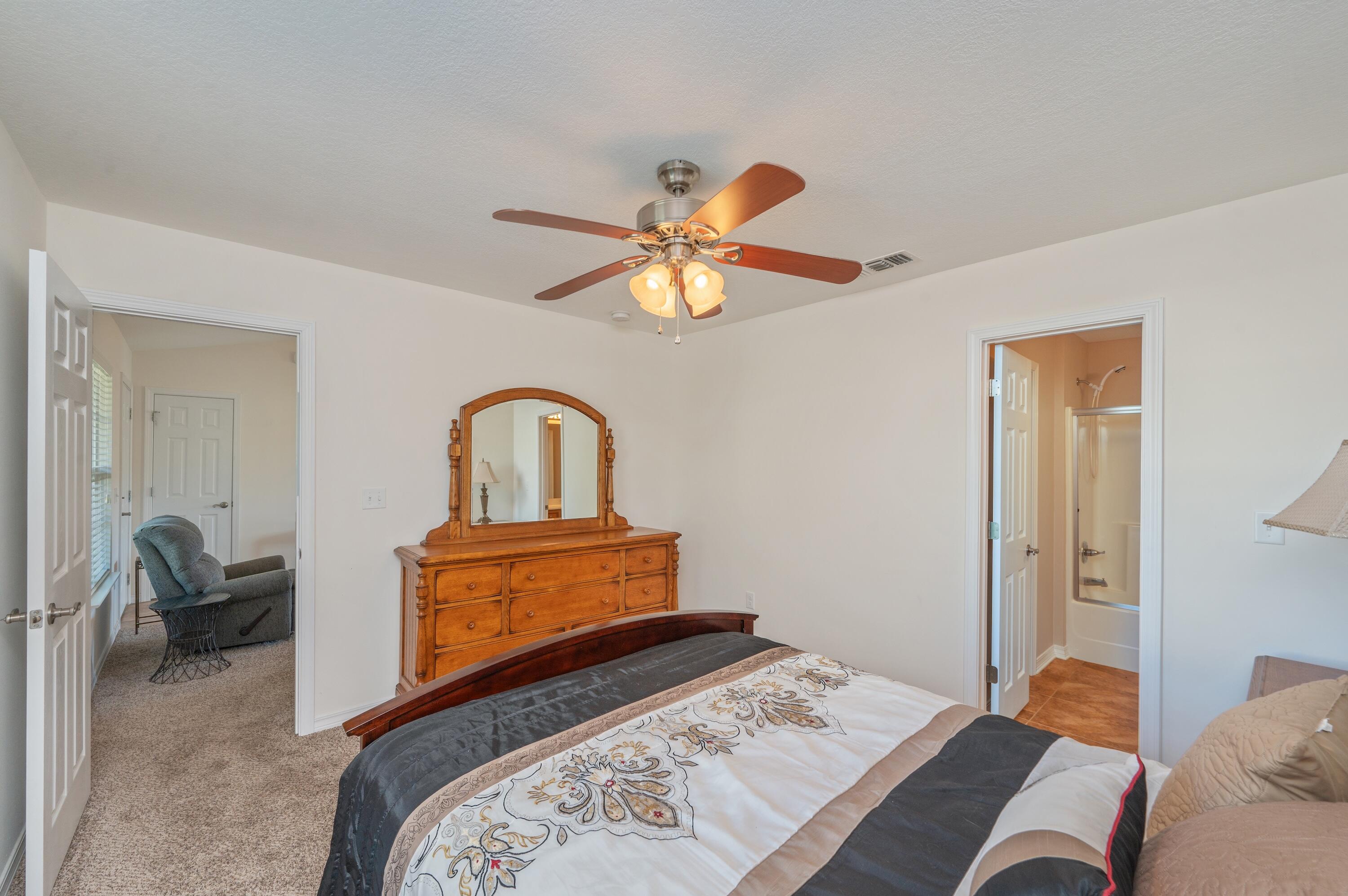 OAKWOOD LAKES ESTATES - Residential