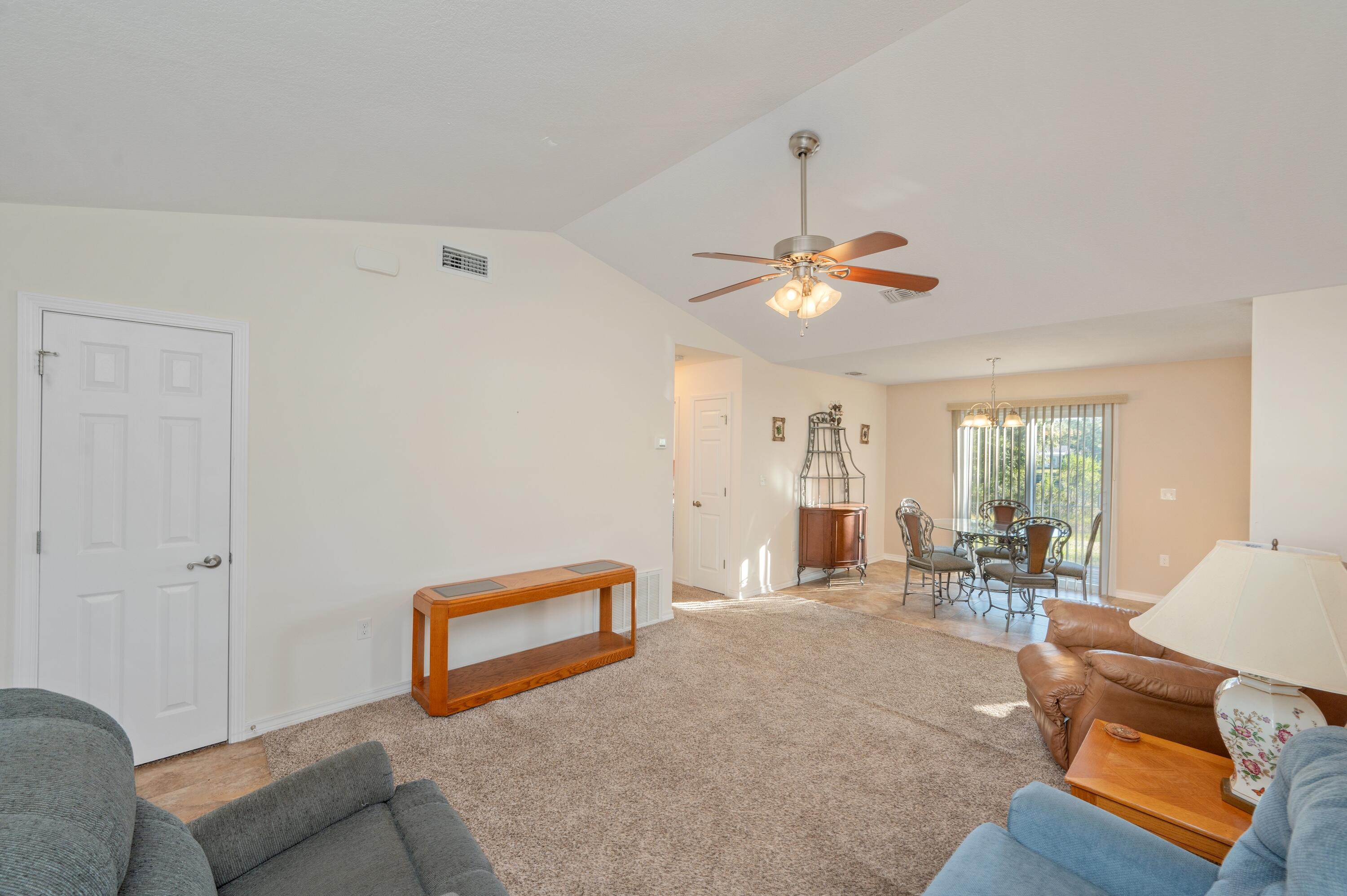 OAKWOOD LAKES ESTATES - Residential