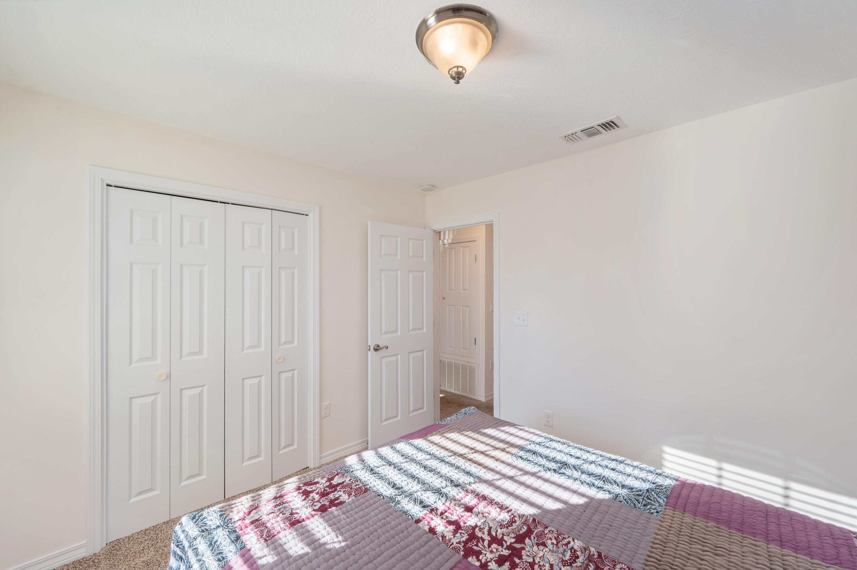 OAKWOOD LAKES ESTATES - Residential