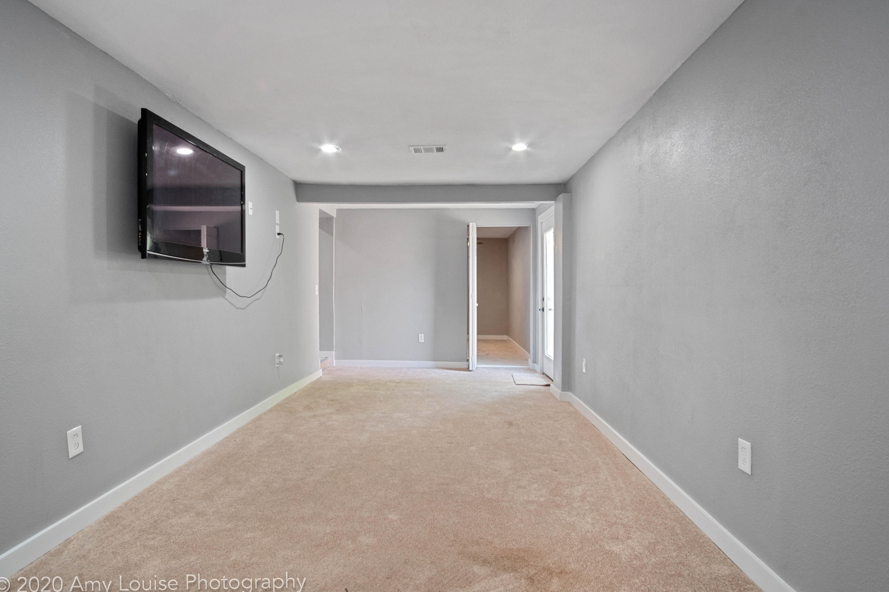 OAK TREE PARK - Residential