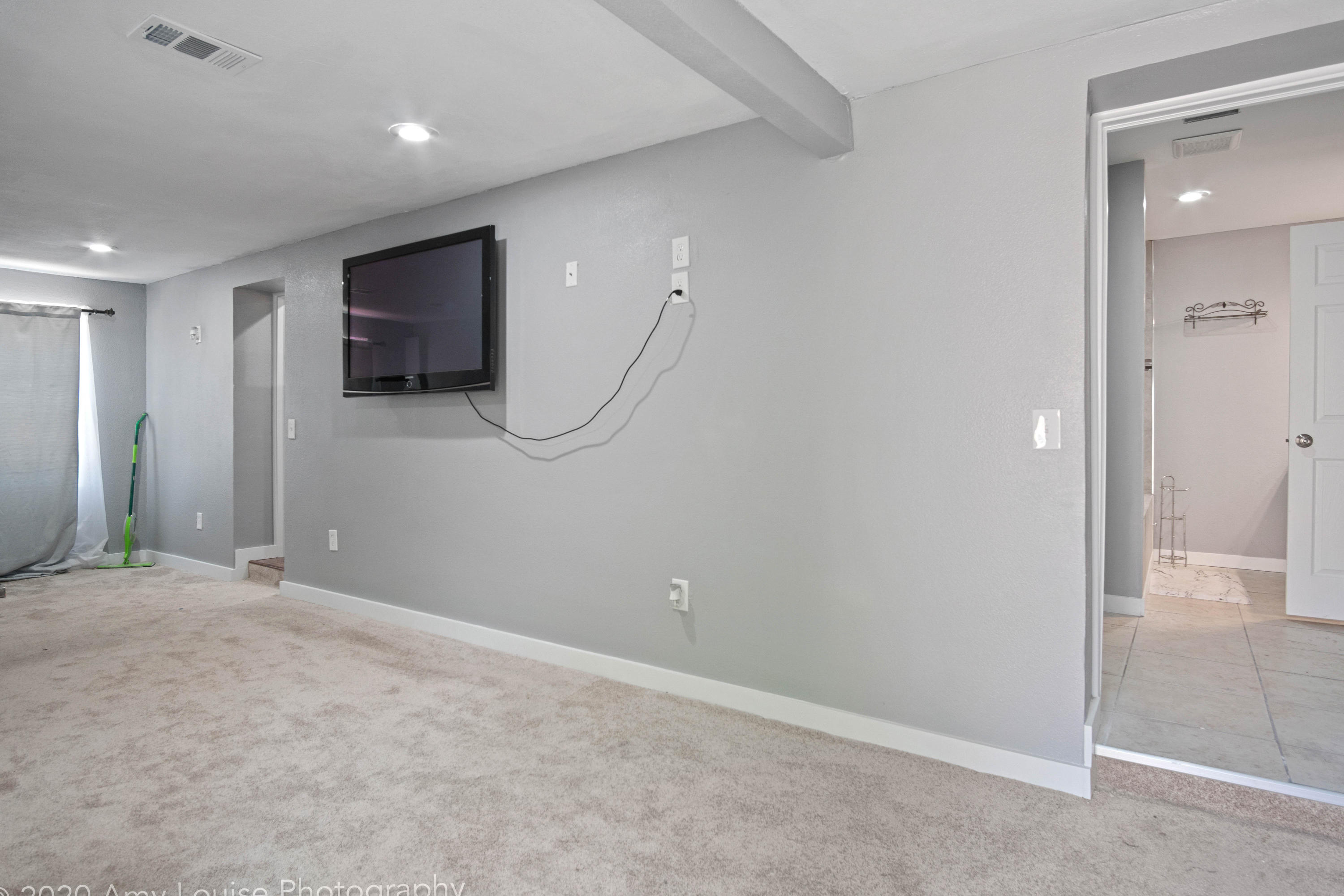 OAK TREE PARK - Residential