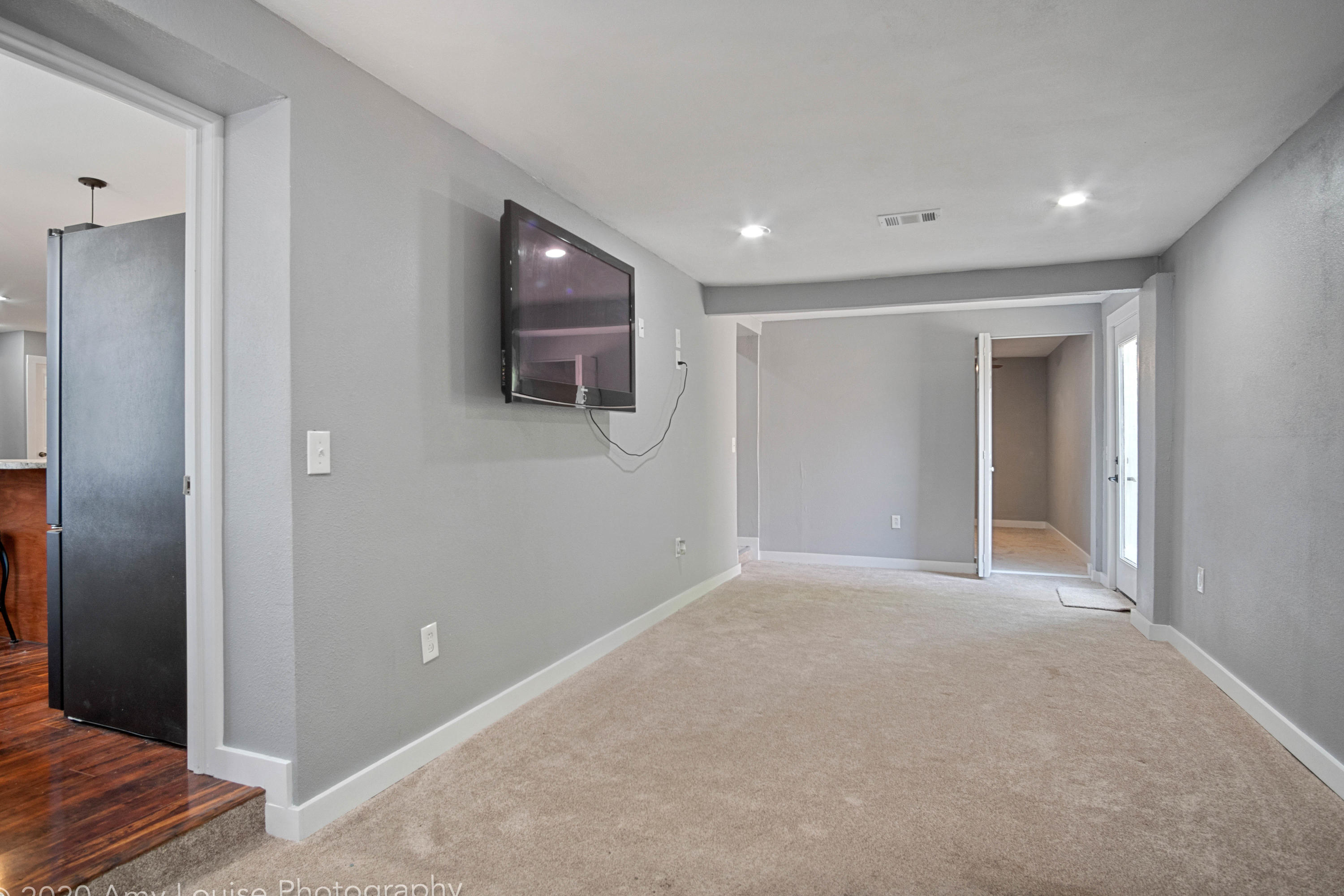OAK TREE PARK - Residential