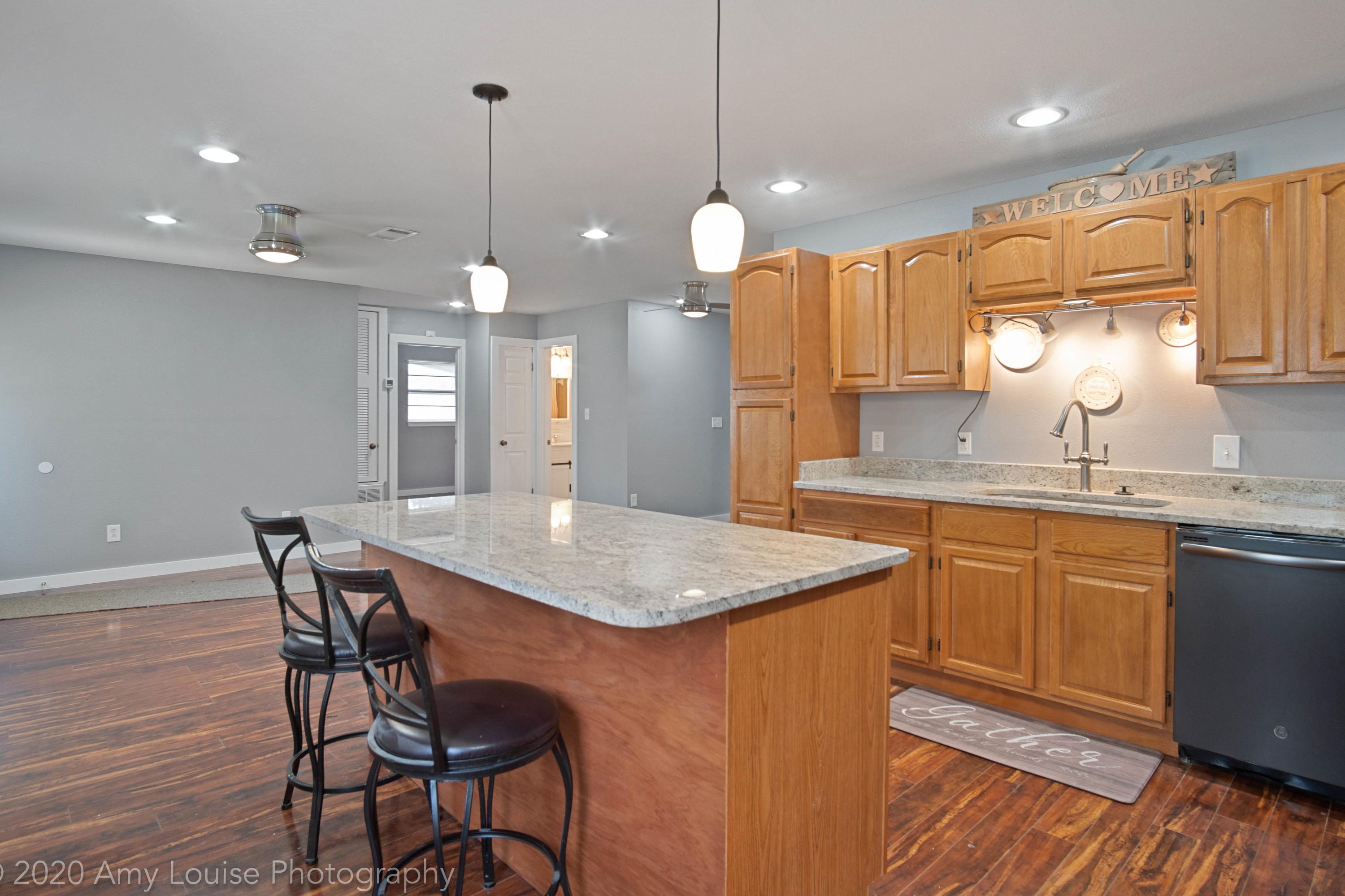 OAK TREE PARK - Residential
