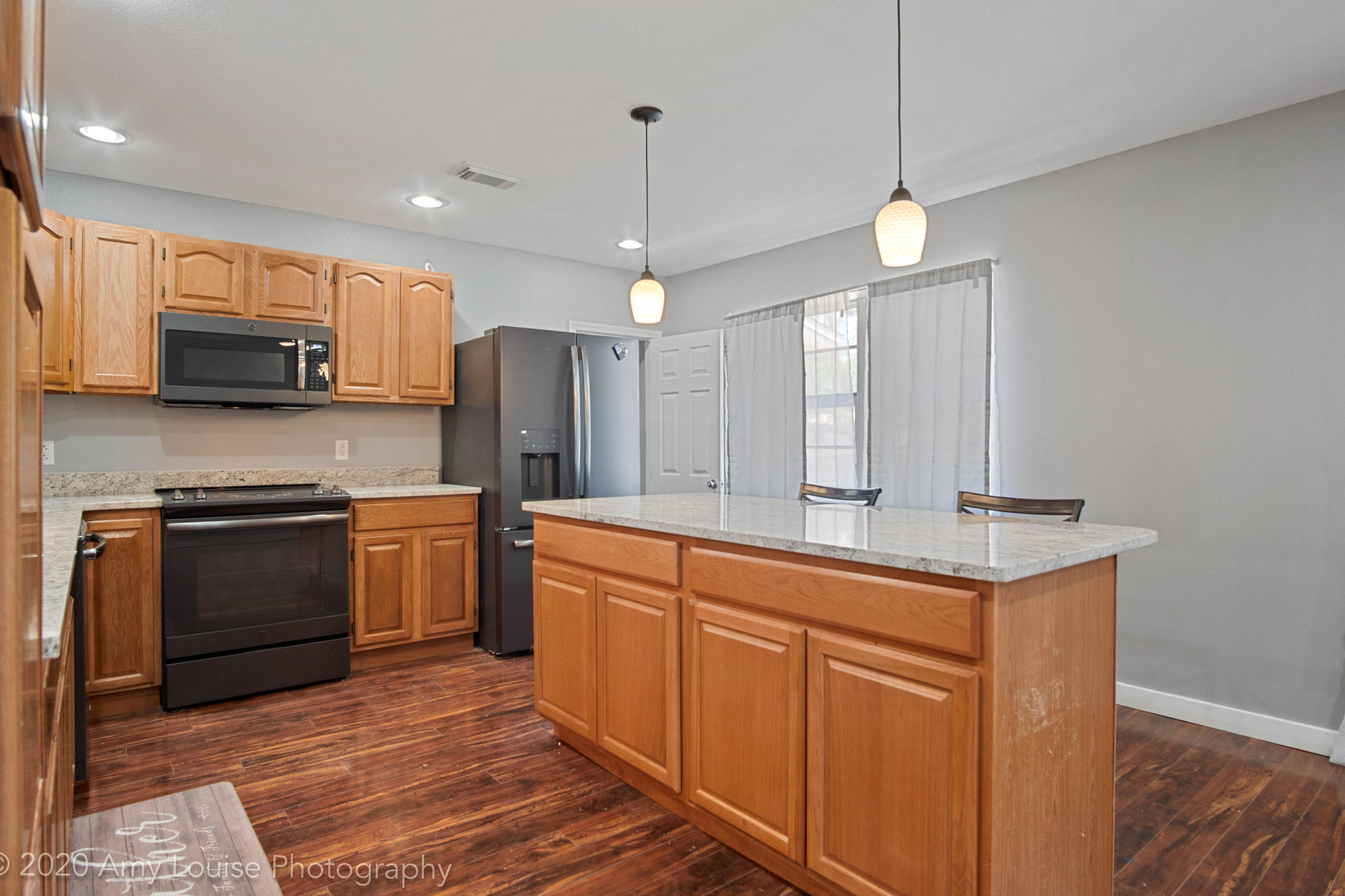 OAK TREE PARK - Residential