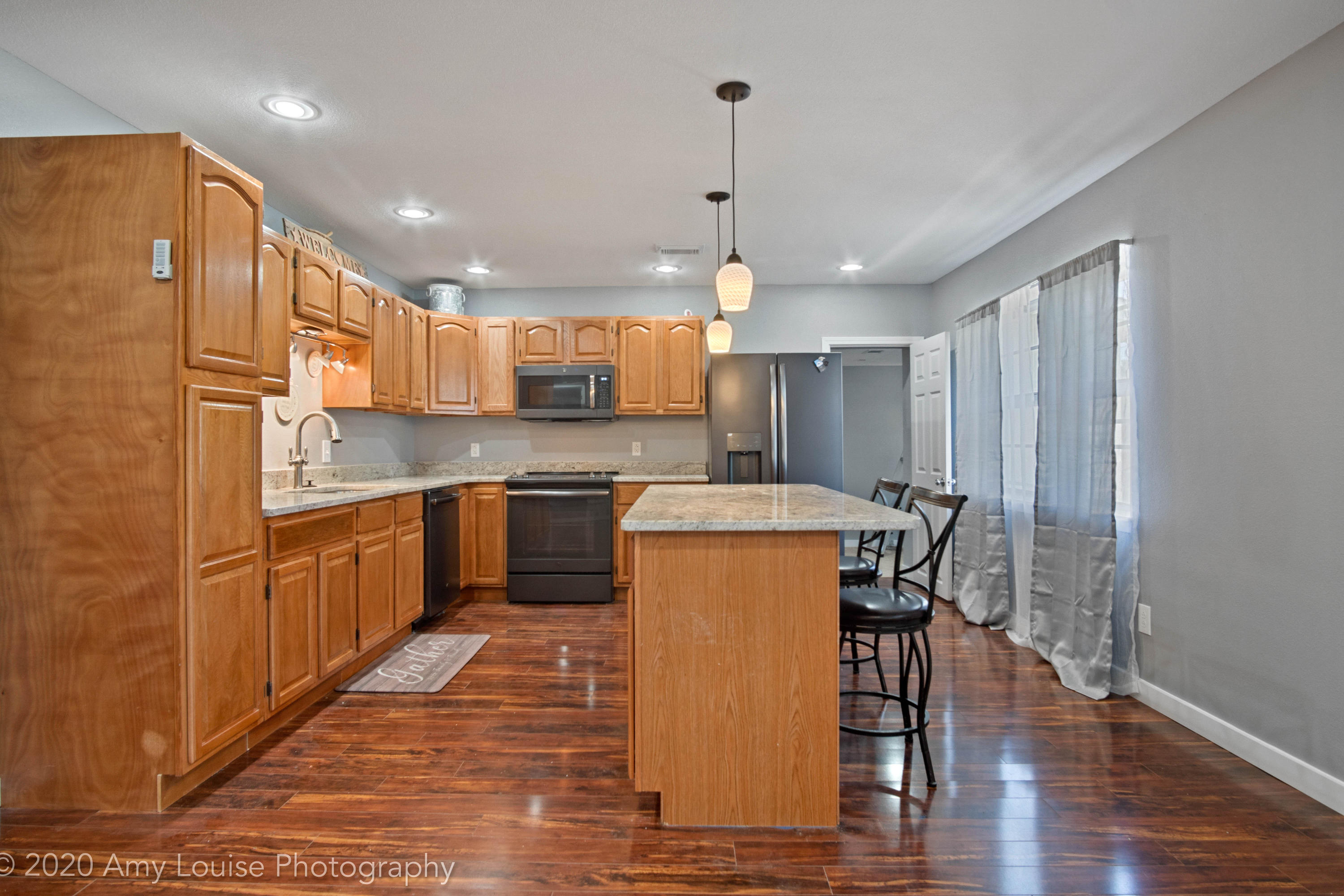 OAK TREE PARK - Residential