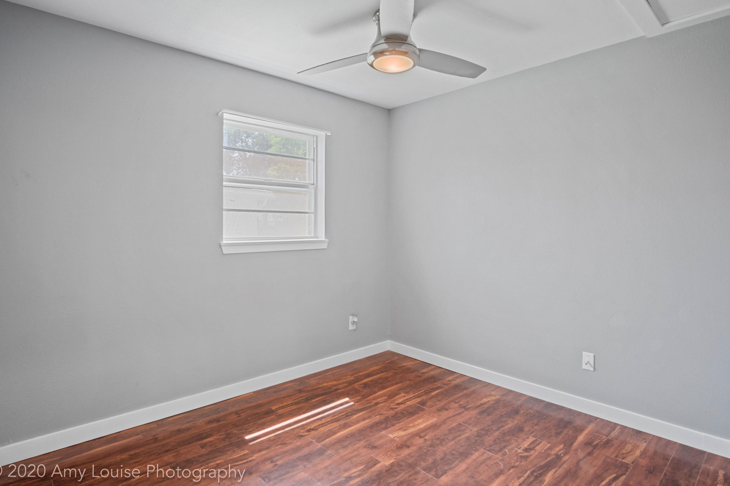 OAK TREE PARK - Residential