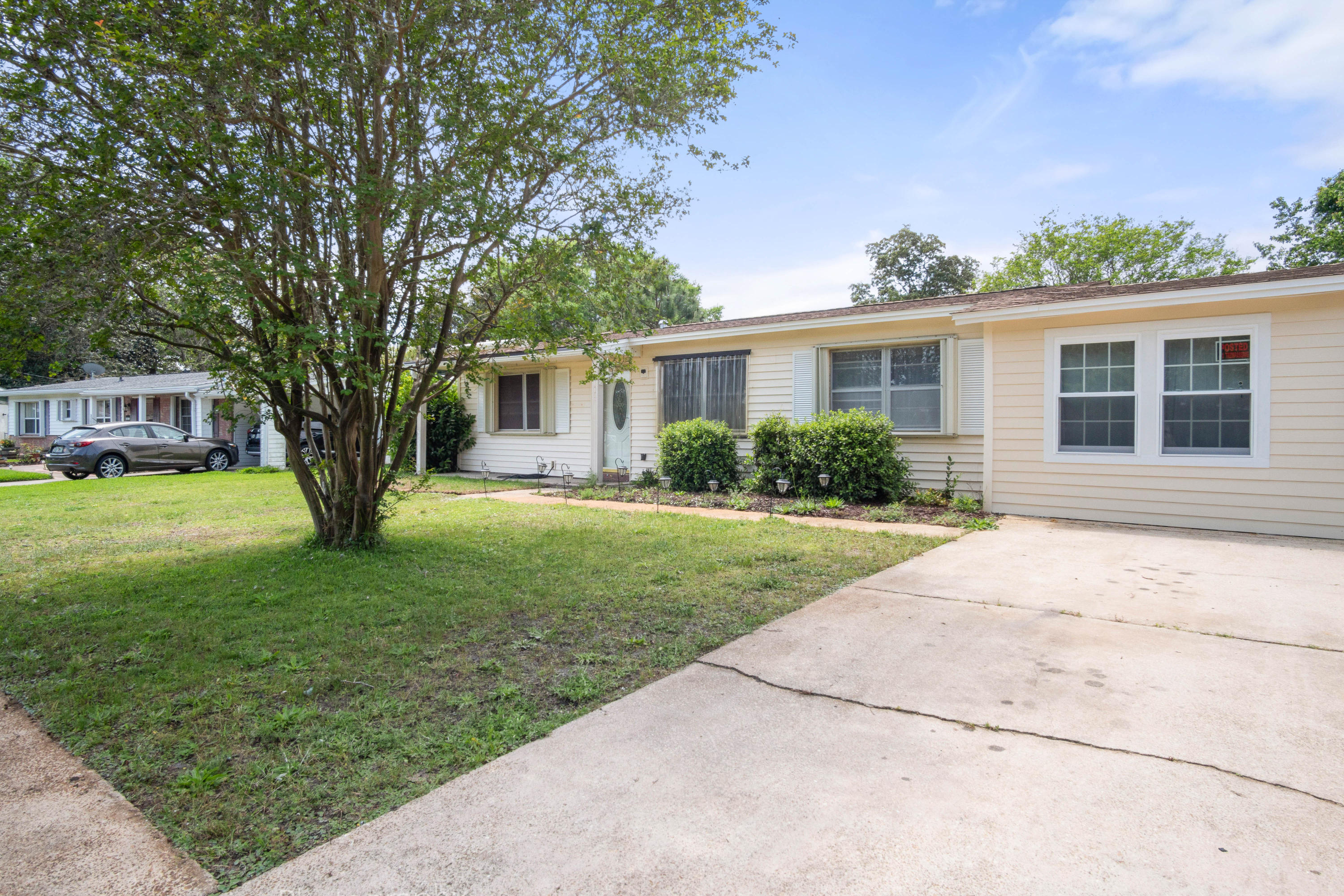 OAK TREE PARK - Residential