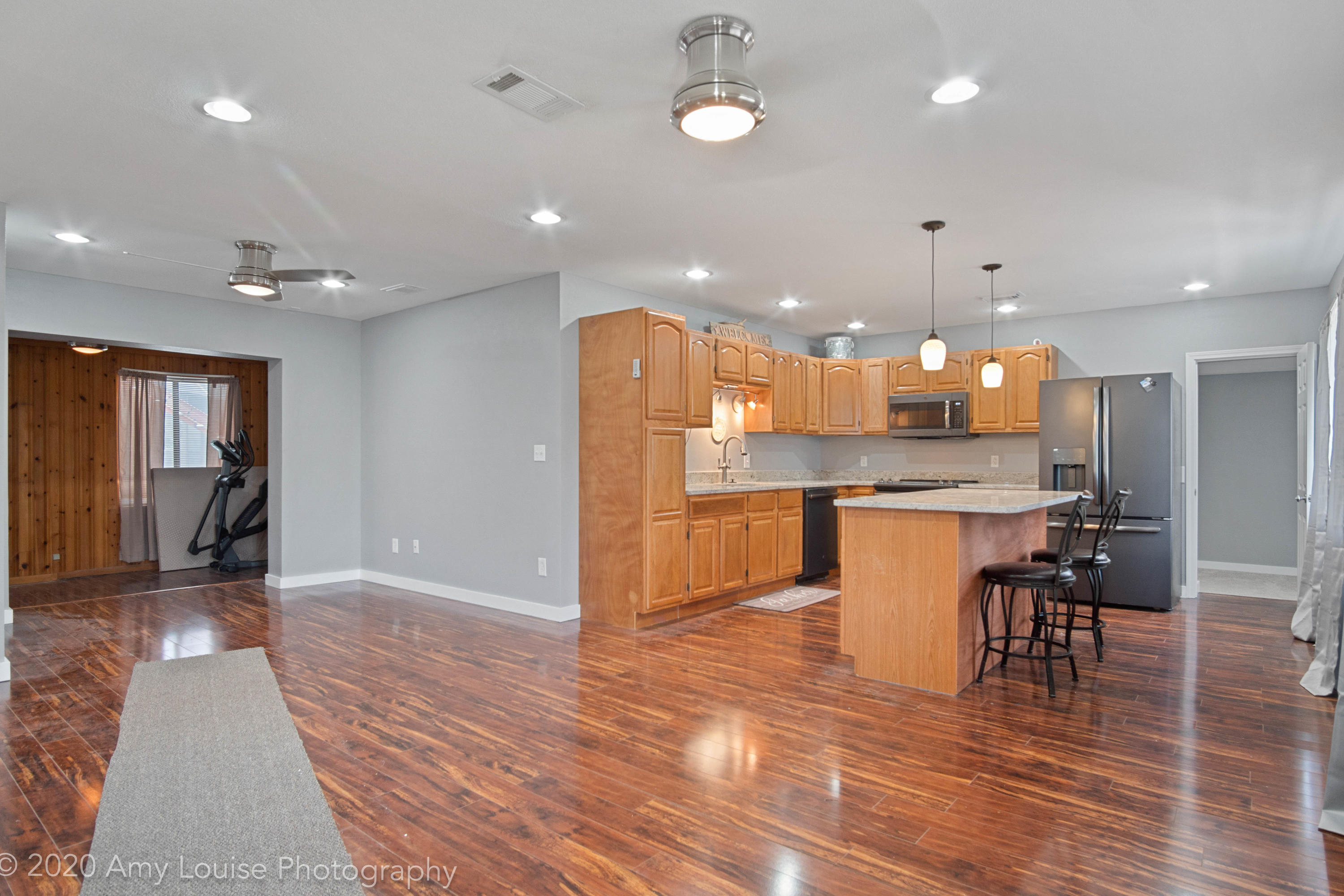 OAK TREE PARK - Residential
