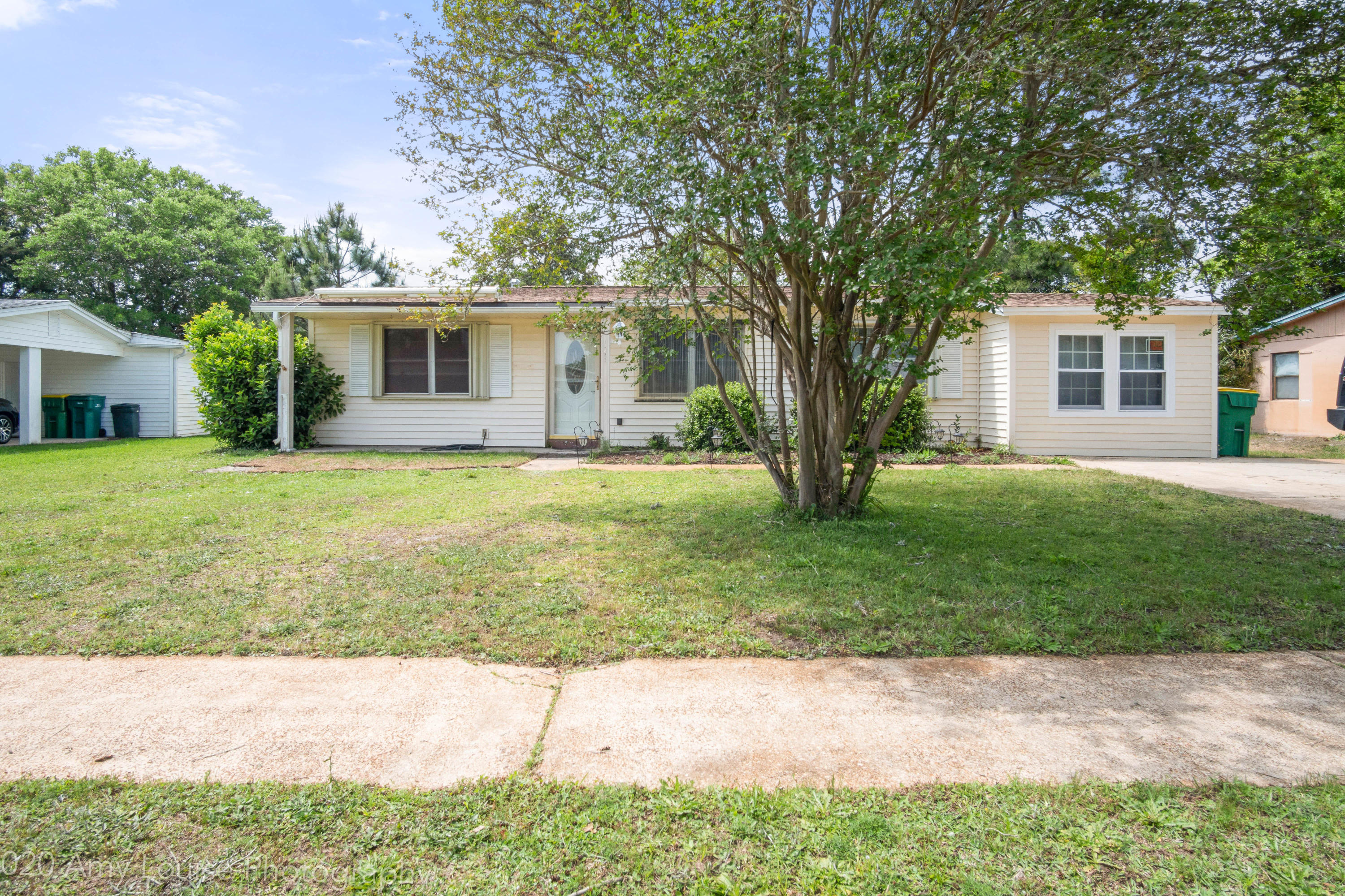 OAK TREE PARK - Residential