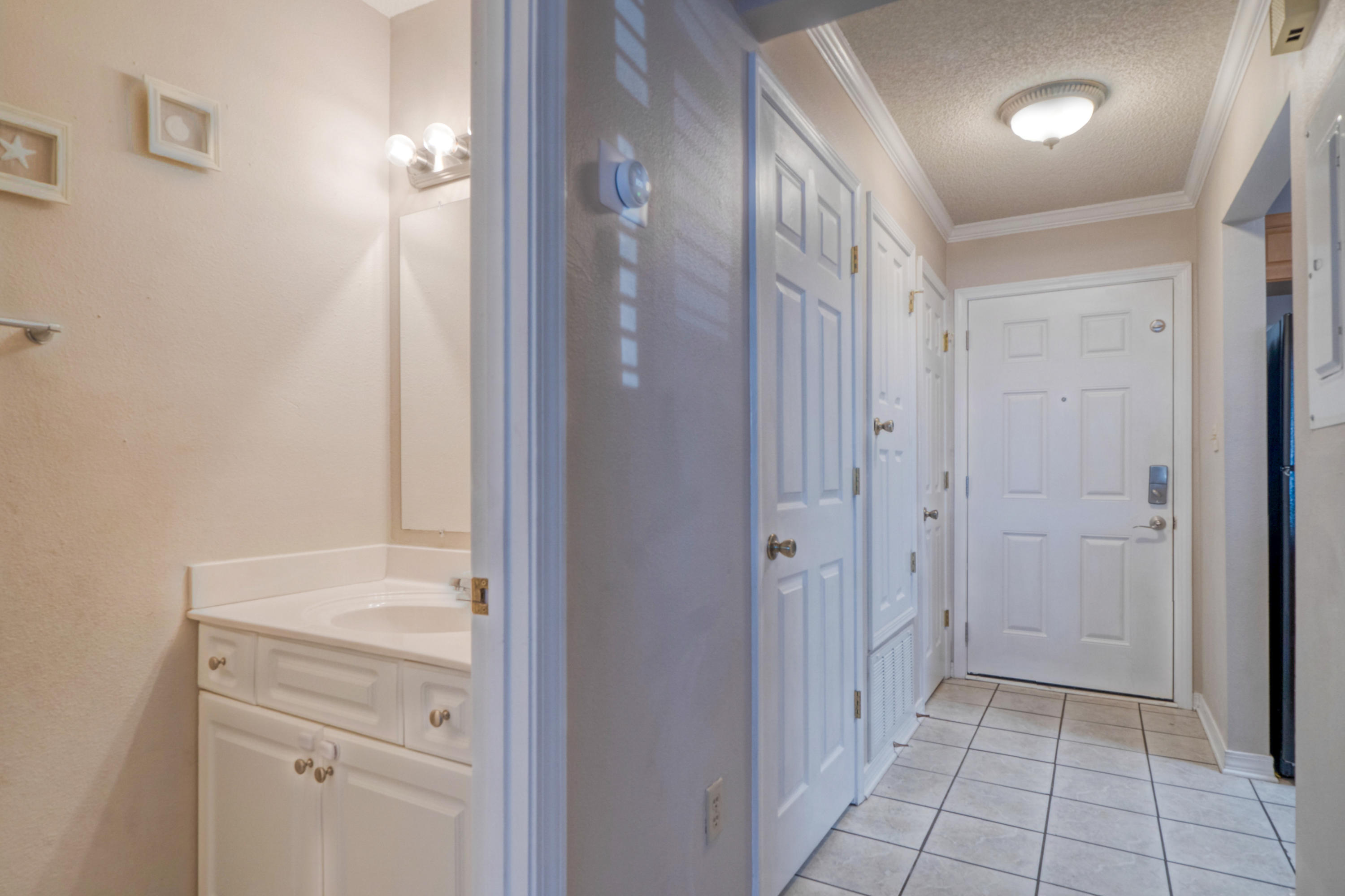 SUGAR BEACH T/H - Residential