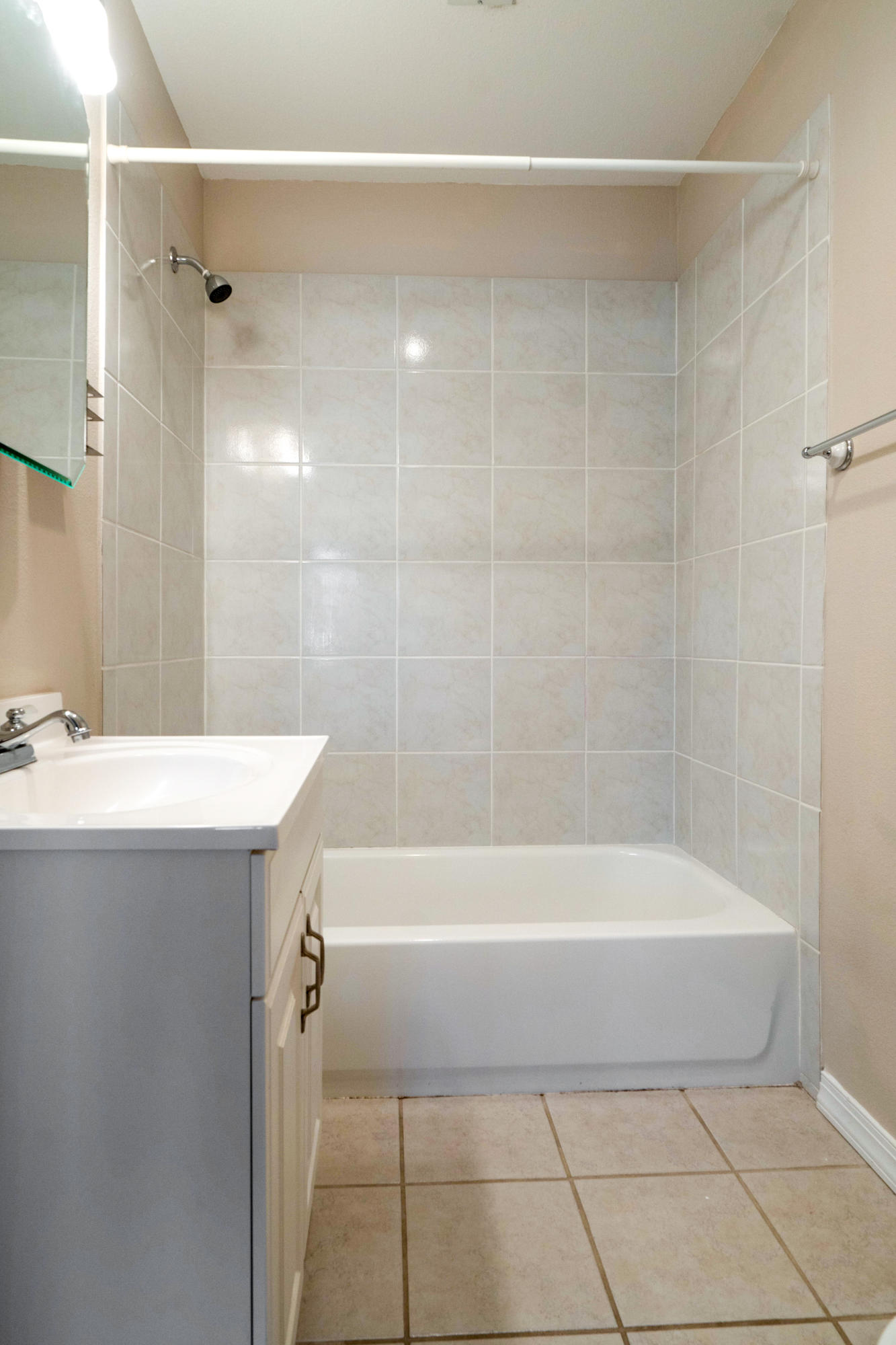 SUGAR BEACH T/H - Residential