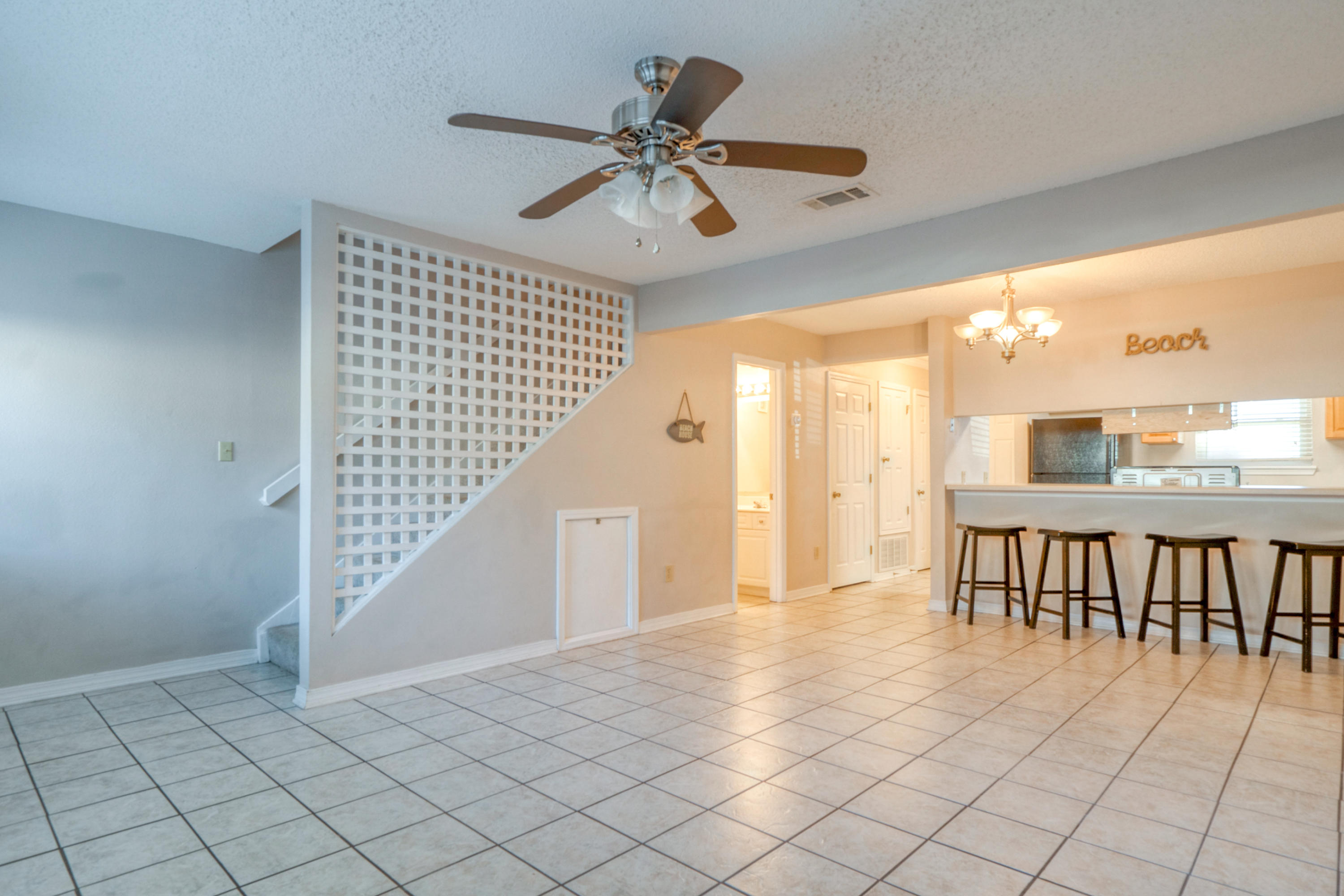 SUGAR BEACH T/H - Residential