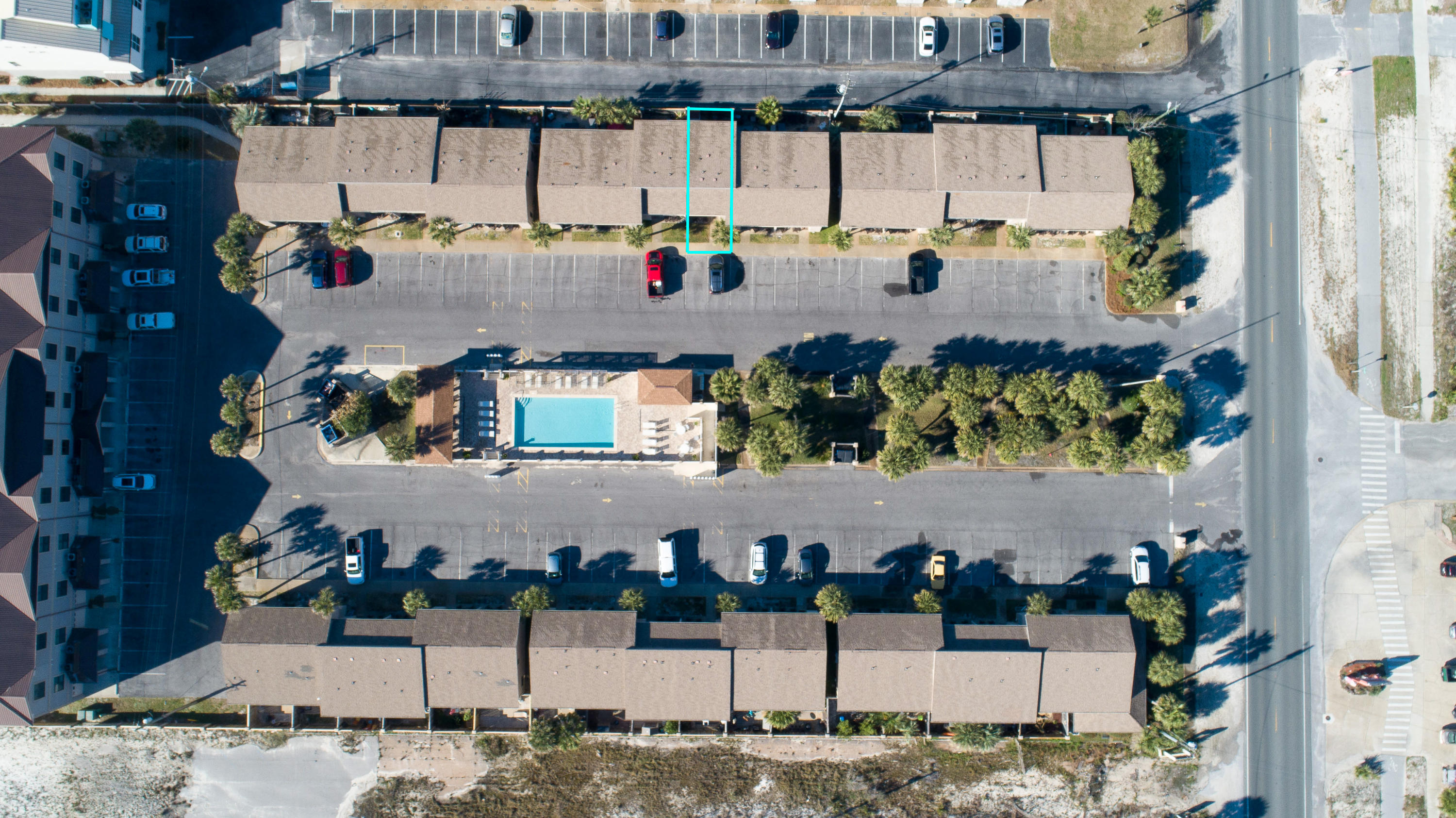 SUGAR BEACH T/H - Residential