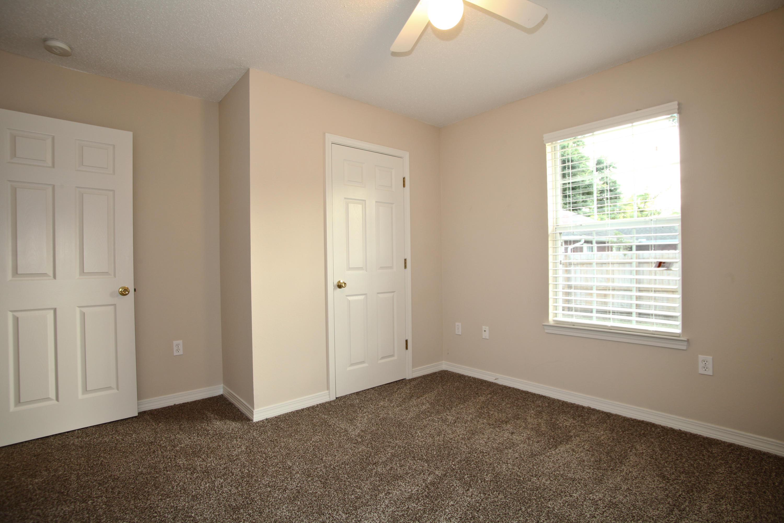 OAKDALE MINI FARMS - Residential