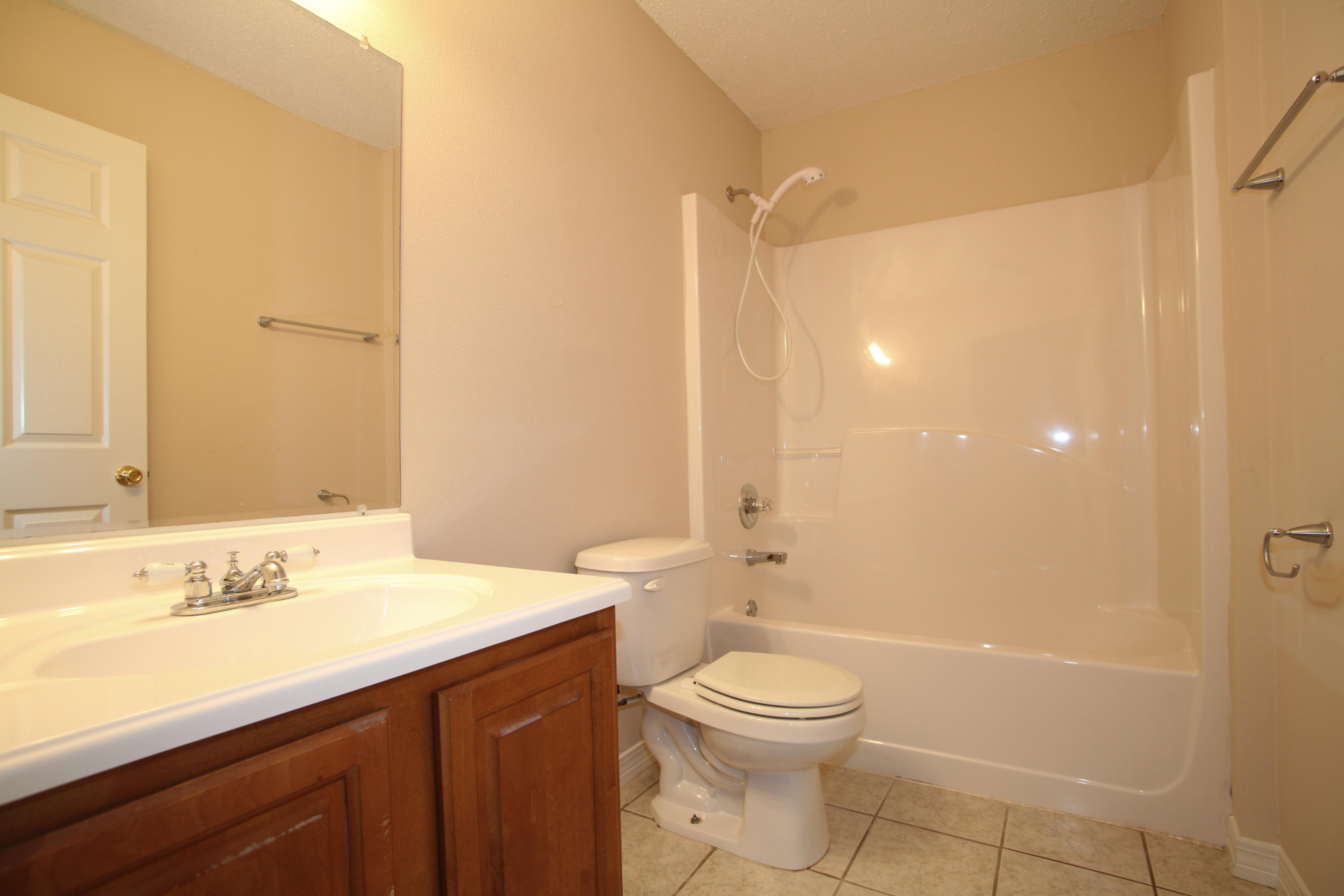 OAKDALE MINI FARMS - Residential