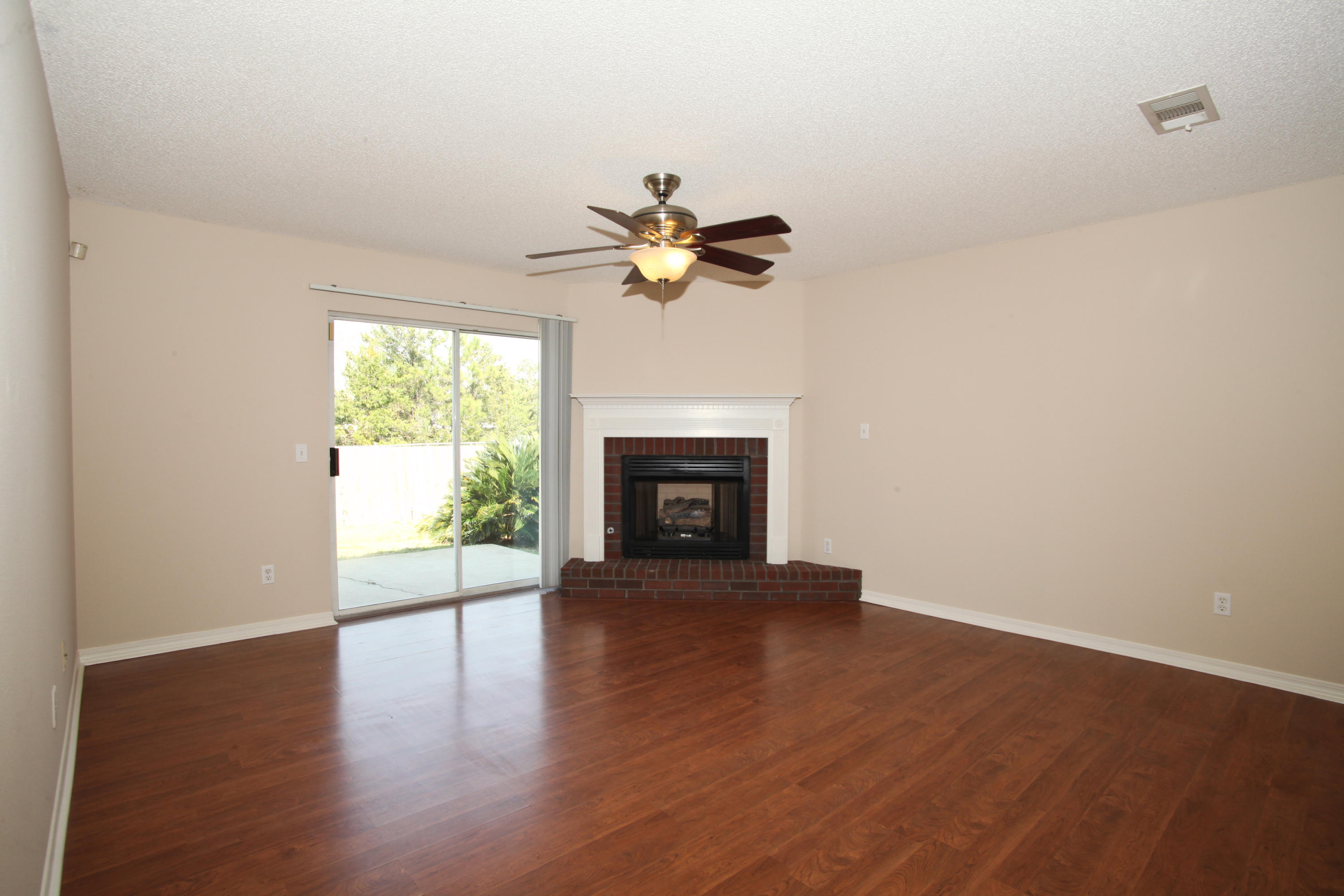 VINEYARD THE - Residential