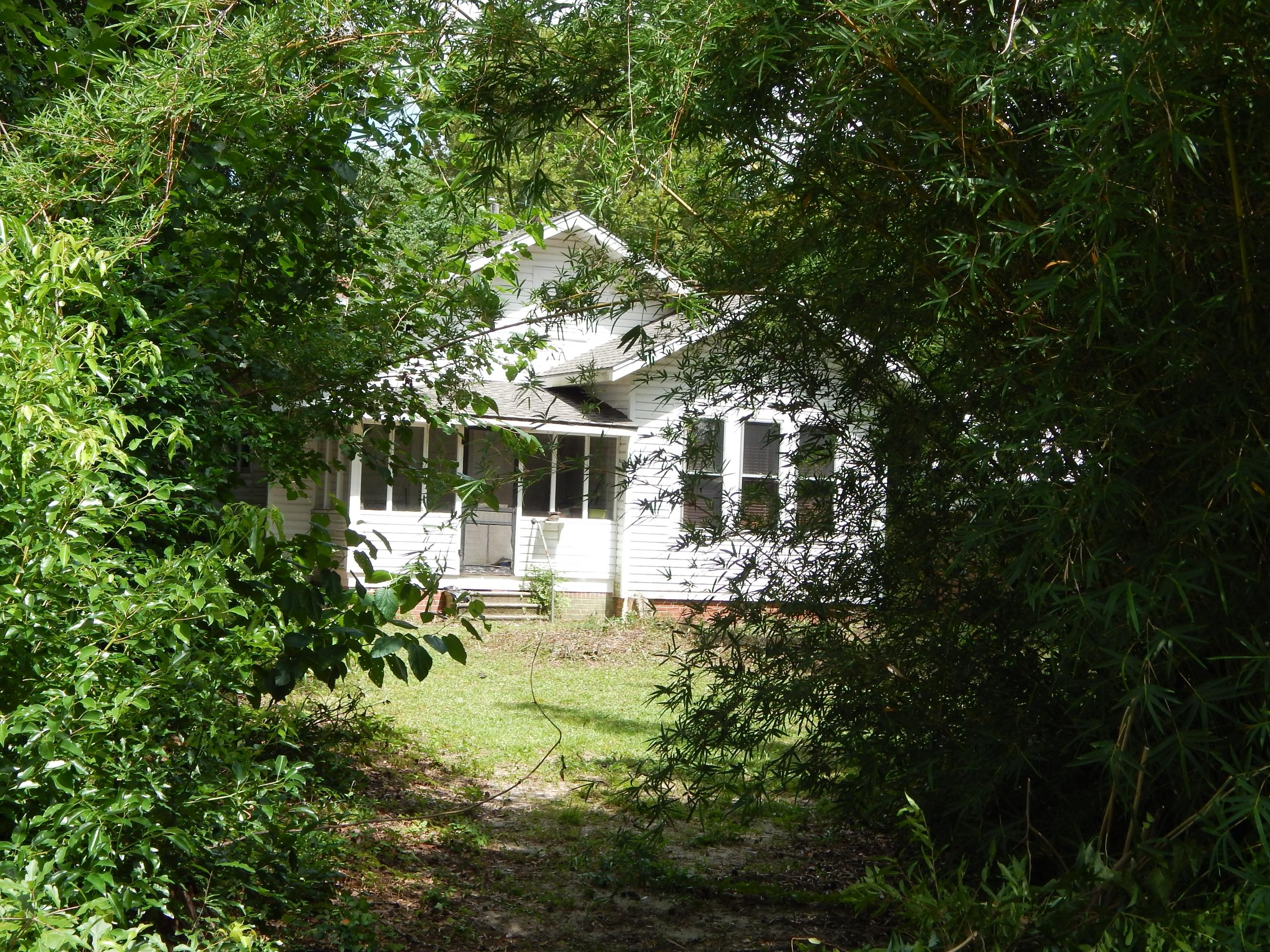 DEFUNIAK SPRINGS TOWN OF - Residential