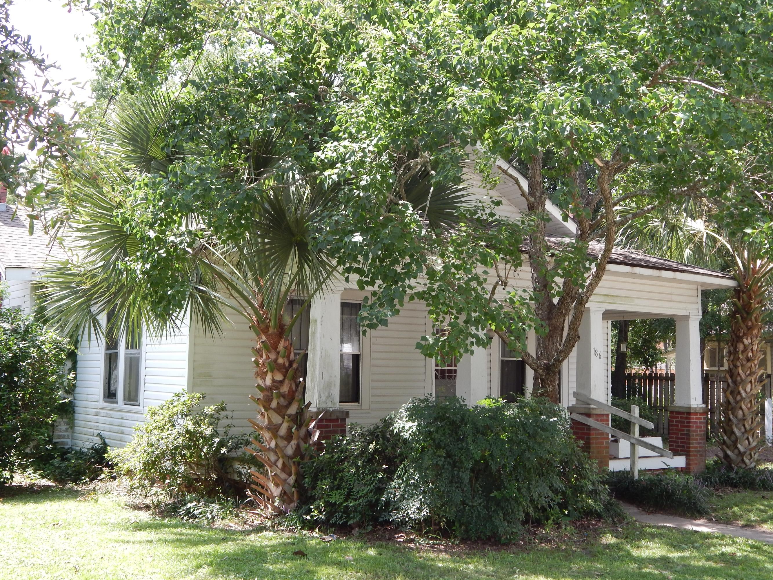 DEFUNIAK SPRINGS TOWN OF - Residential