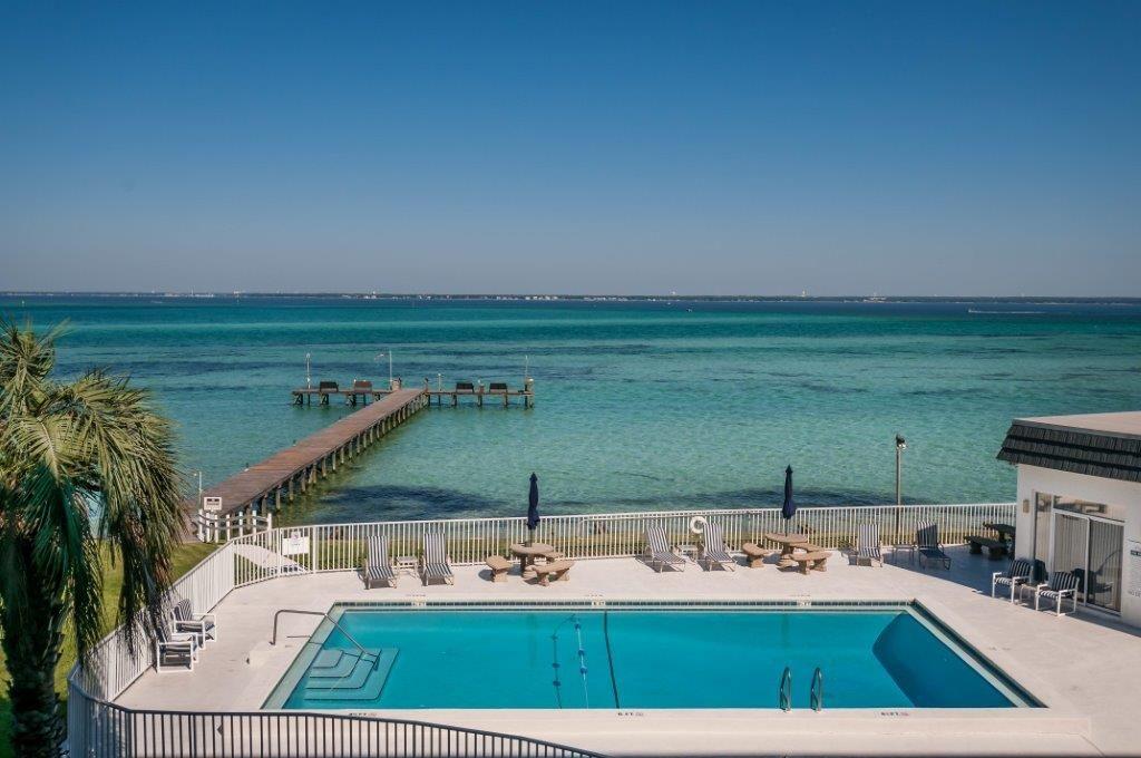 VALENCIA CONDO - Residential