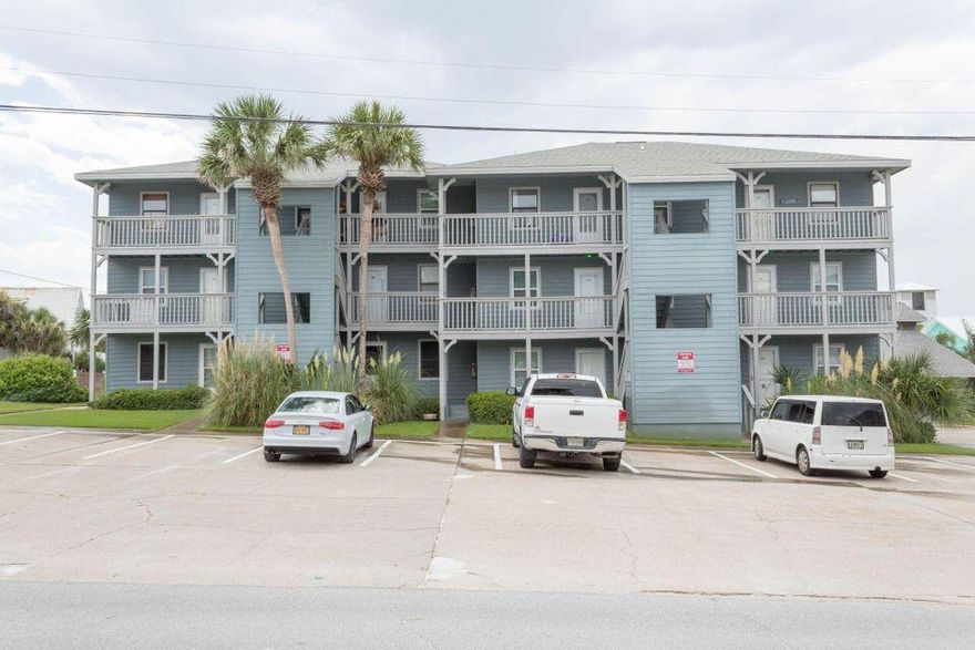 Studio located on the top 3rd floor overlooking pool. This unit is furnished and includes a Murphy bed.  No pets are allowed.  Security Deposit, income requirement, and background check required.  Owner will consider month to month lease (sales tax not included).