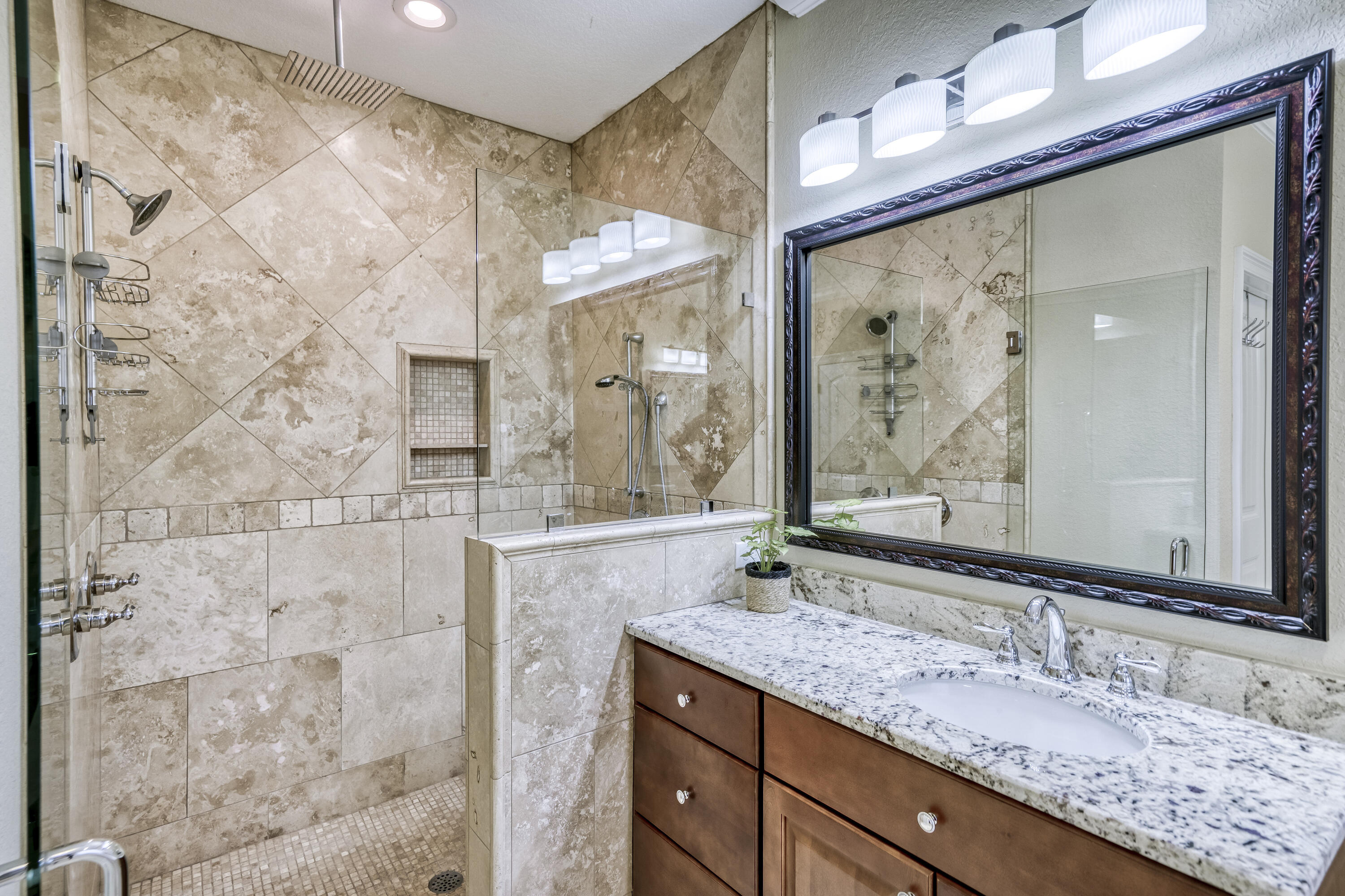 HIDDEN CREEK ESTATES AT HOLLEY BY THE SEA - Residential