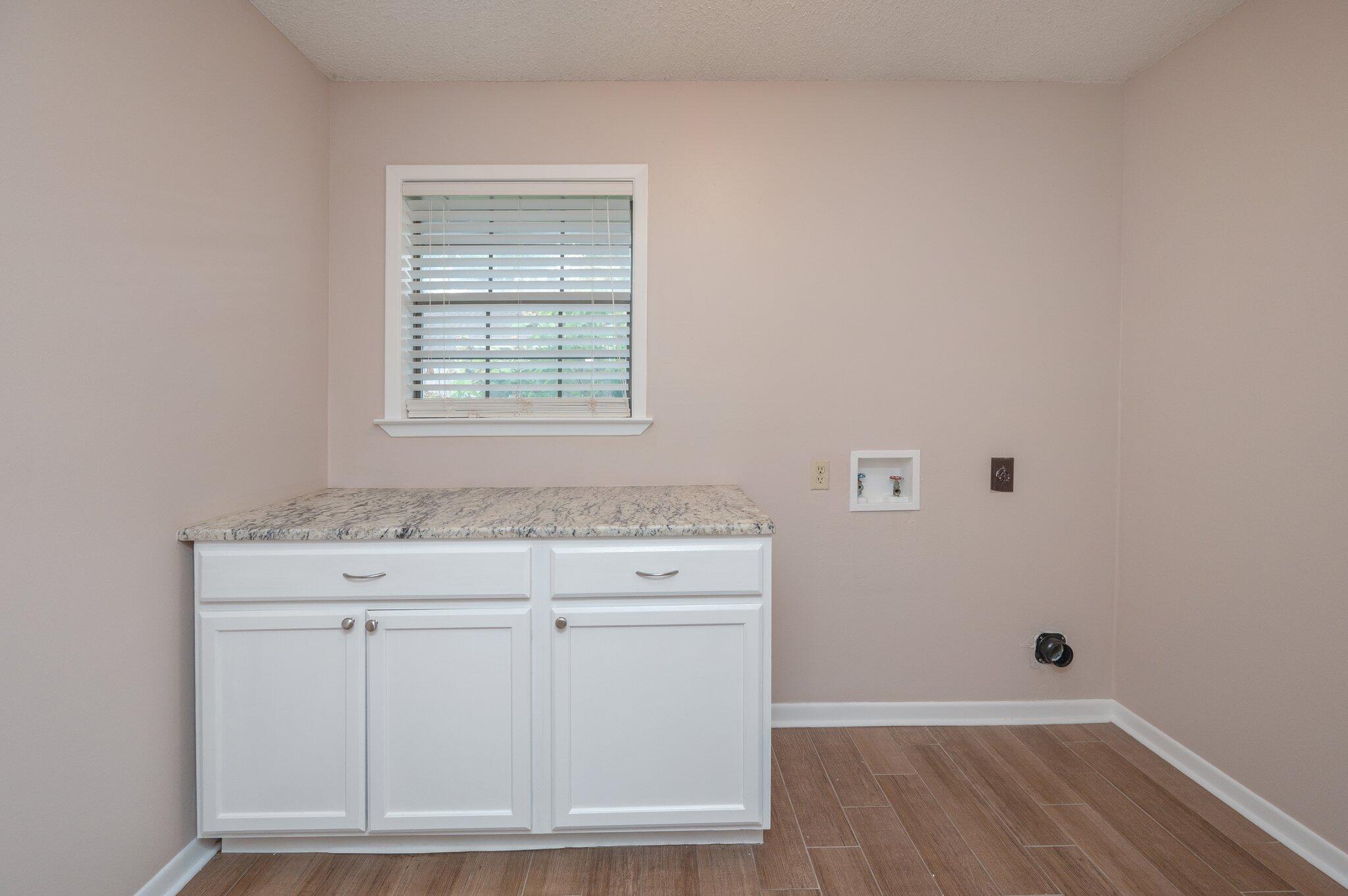 PINEWOOD ESTATES 2 - Residential