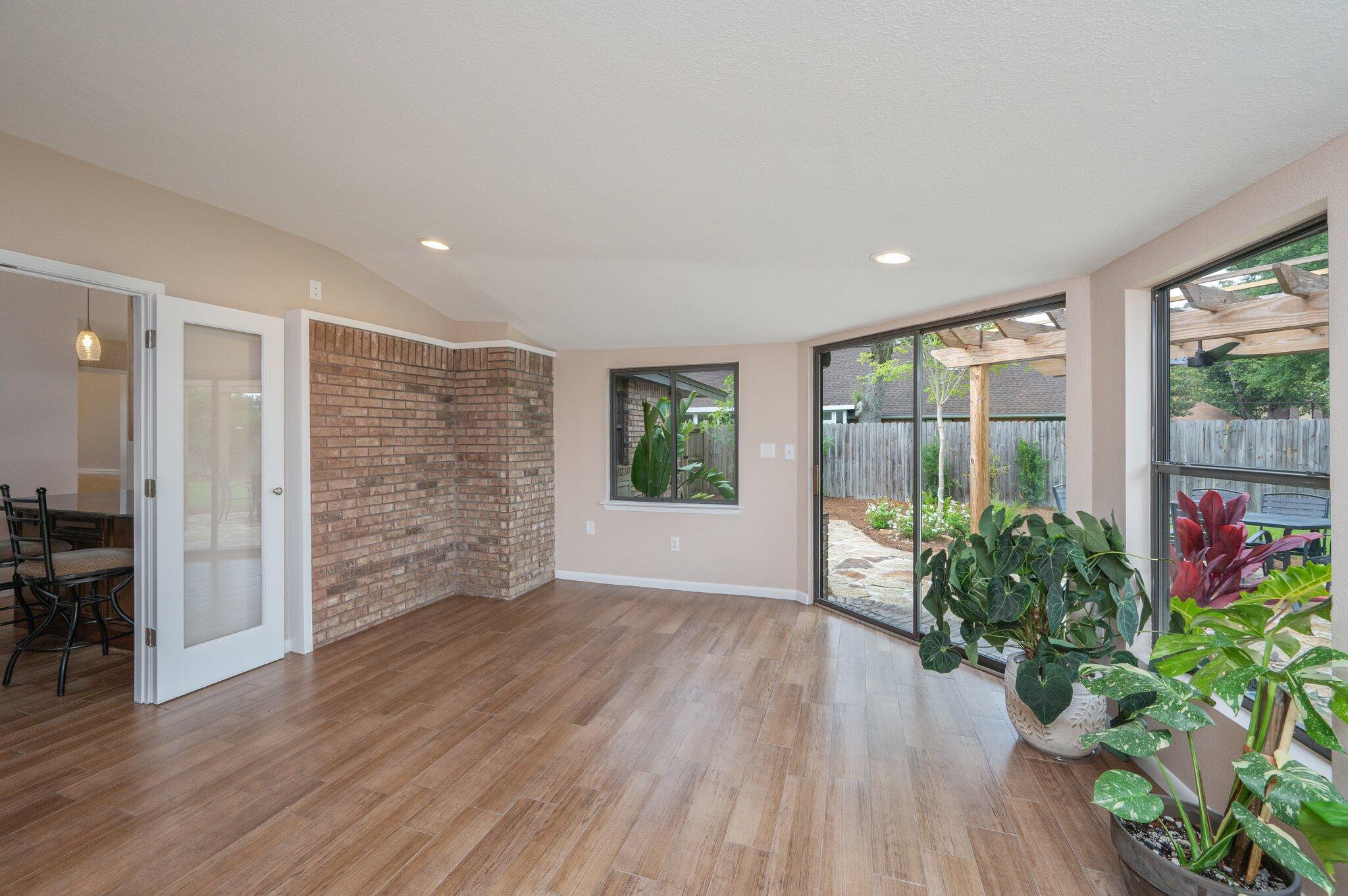 PINEWOOD ESTATES 2 - Residential