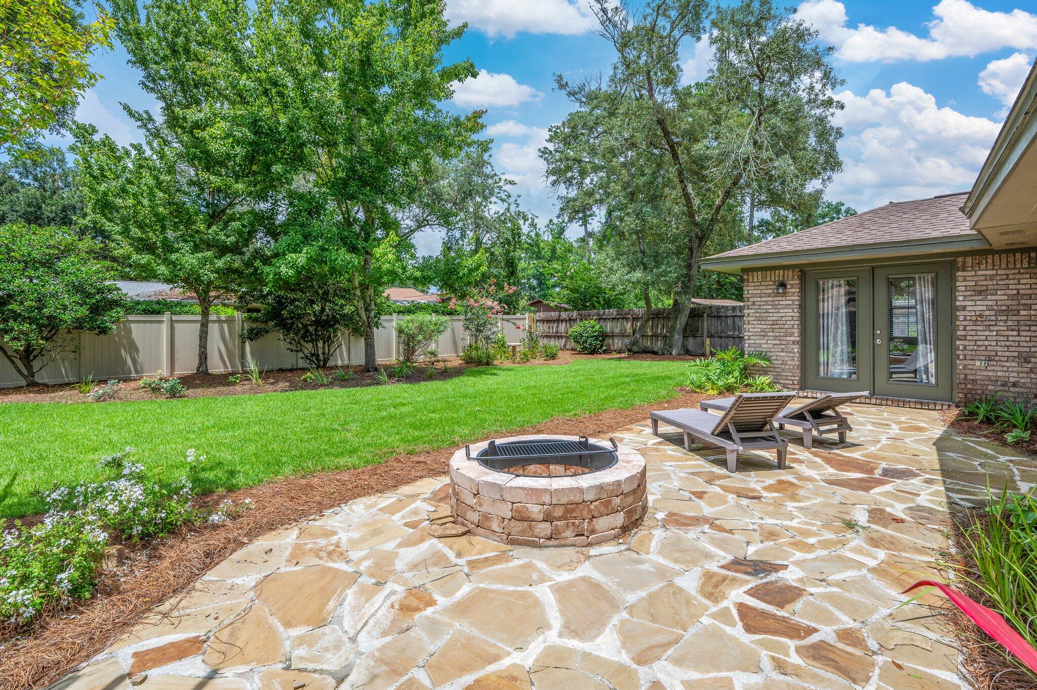 PINEWOOD ESTATES 2 - Residential