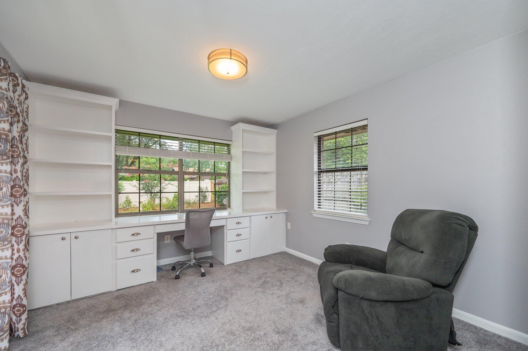 PINEWOOD ESTATES 2 - Residential