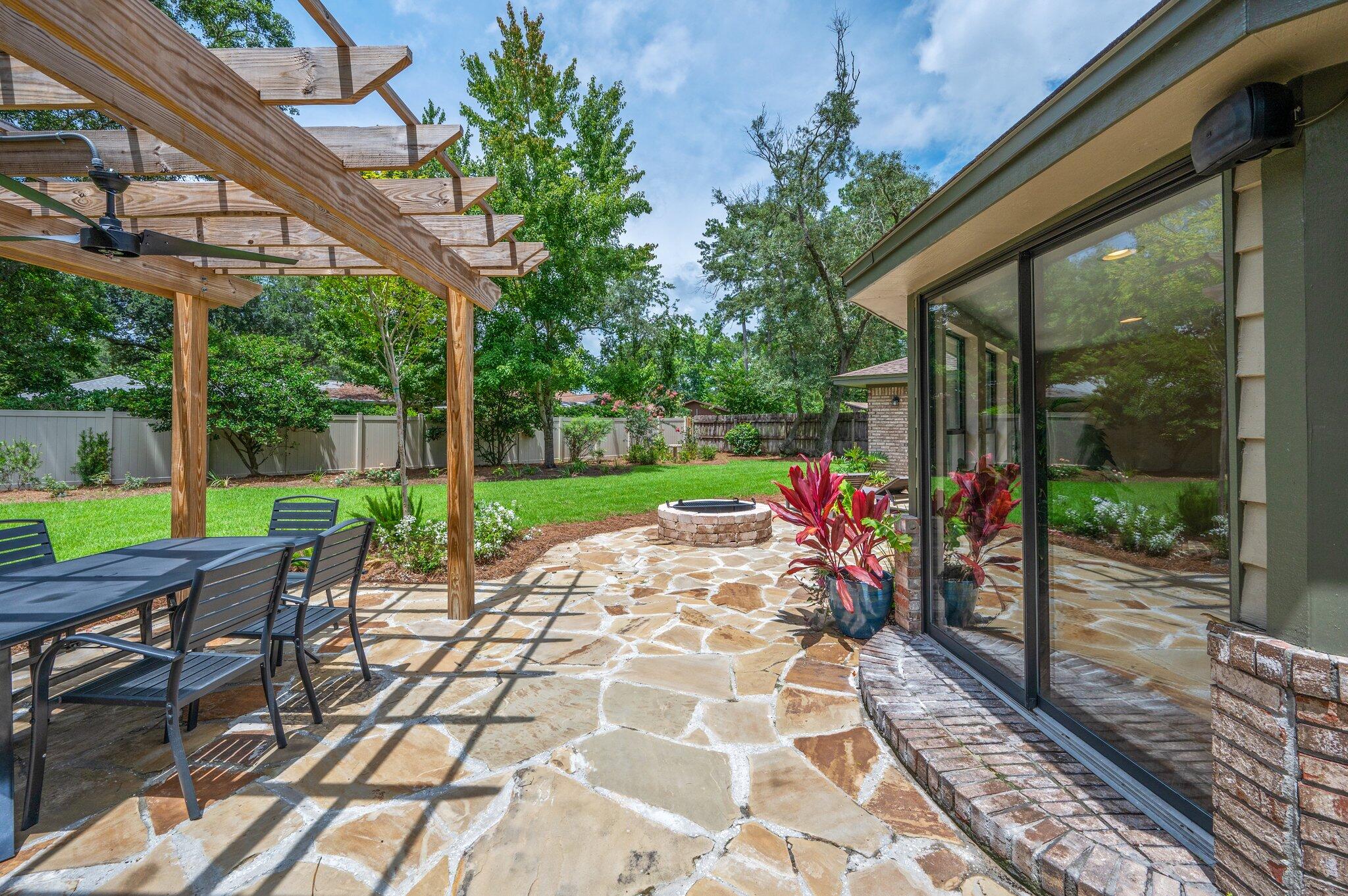 PINEWOOD ESTATES 2 - Residential