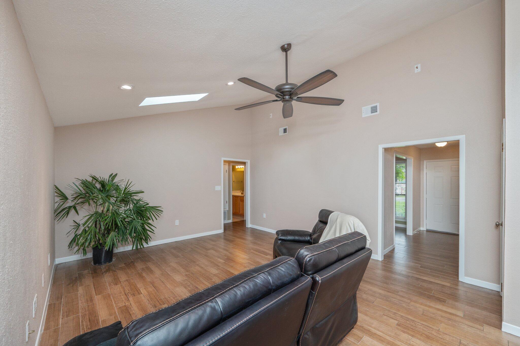 PINEWOOD ESTATES 2 - Residential