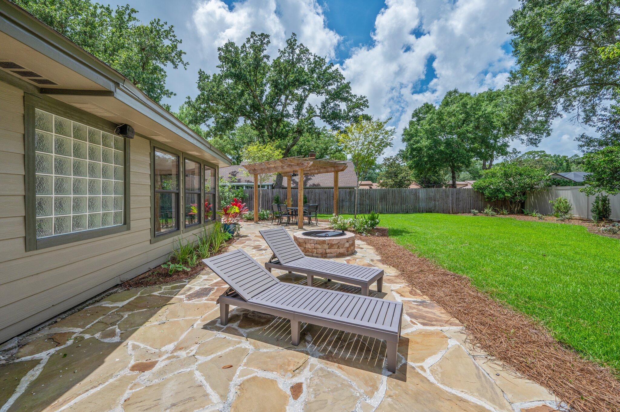 PINEWOOD ESTATES 2 - Residential