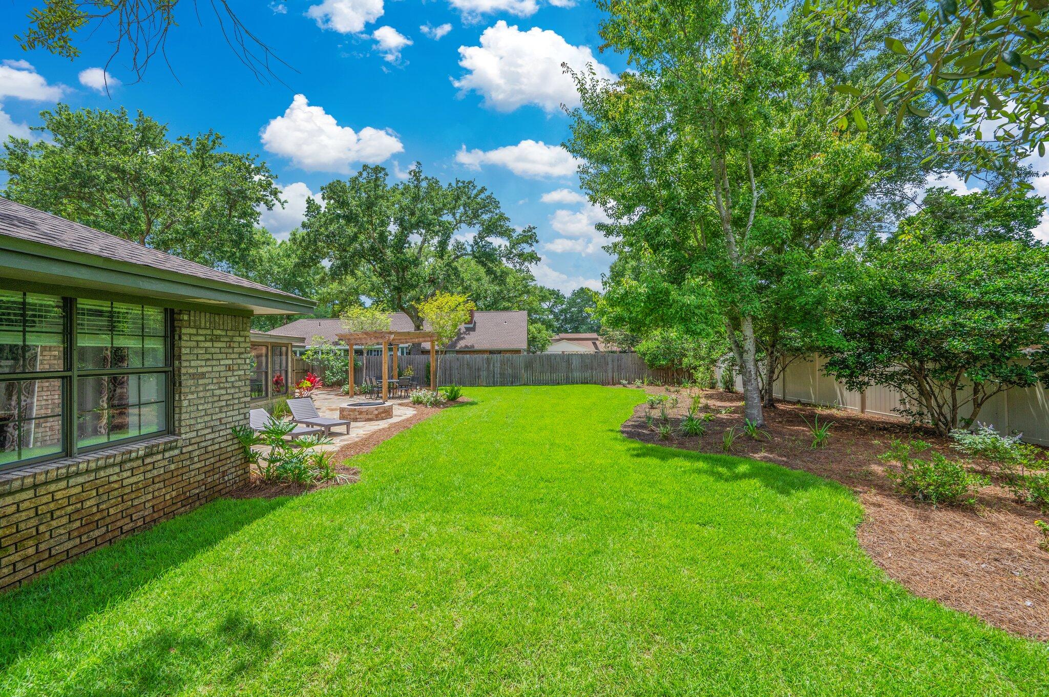 PINEWOOD ESTATES 2 - Residential