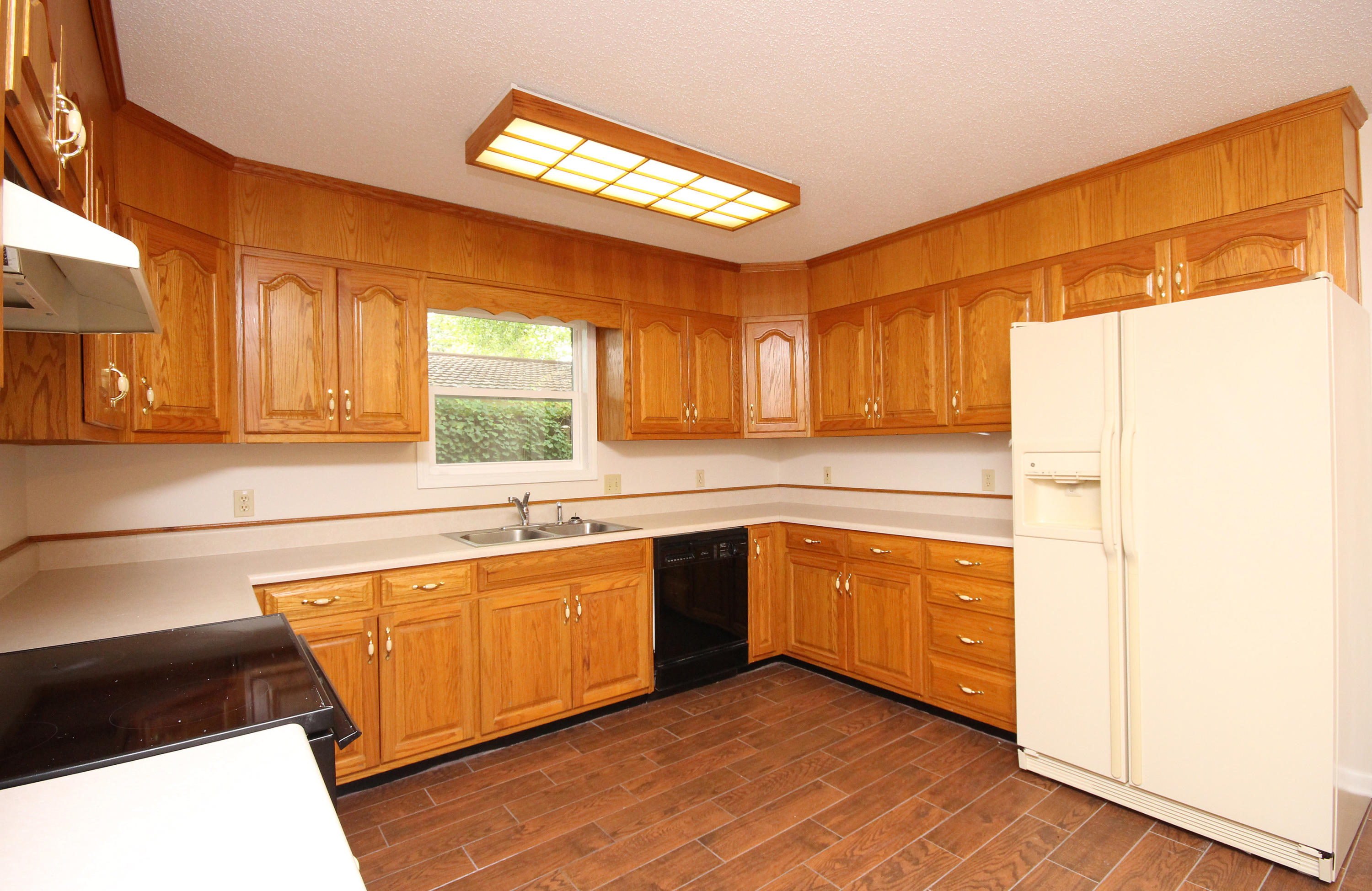 KENWOOD S/D 1ST ADDN - Residential