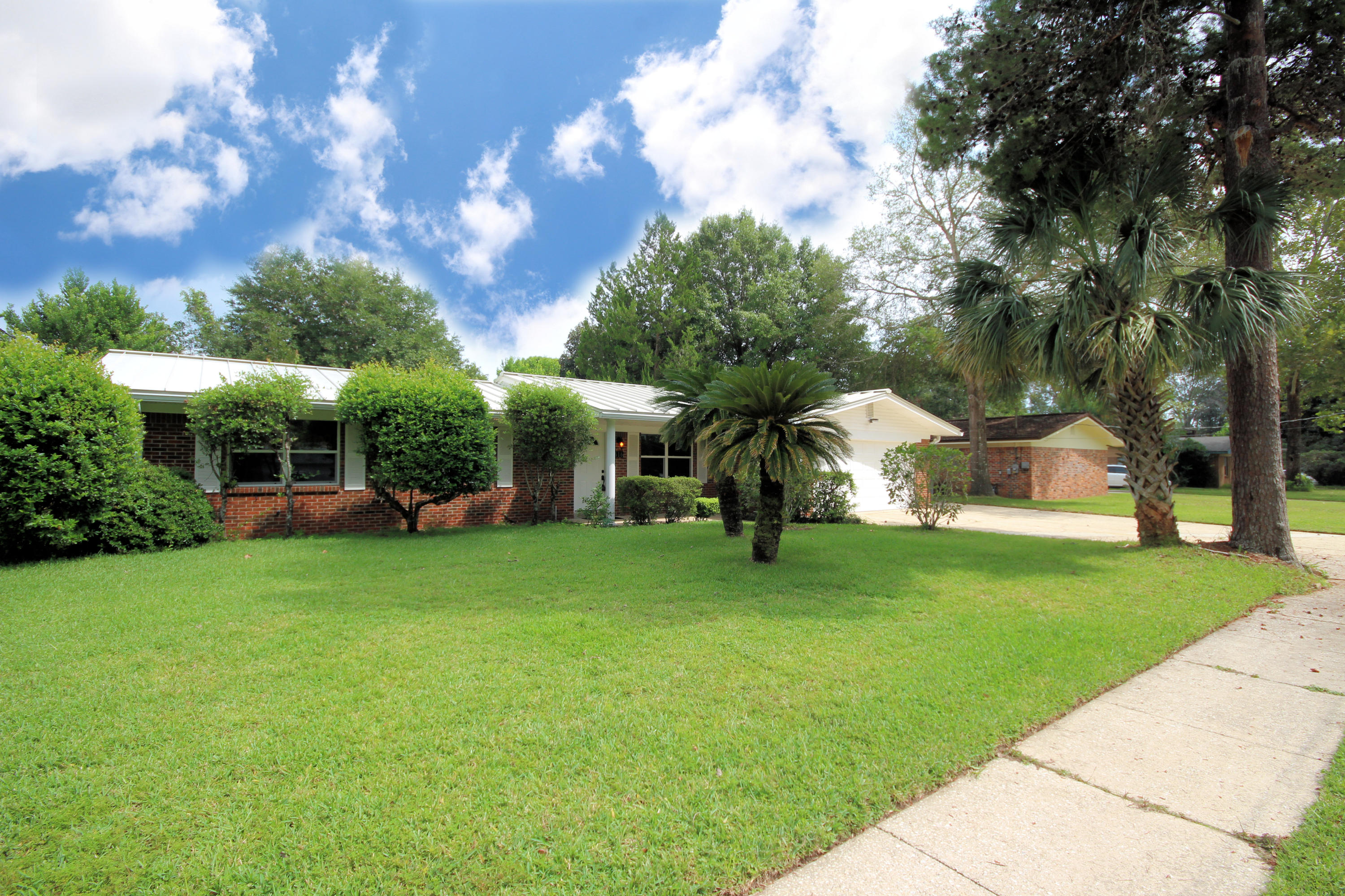 KENWOOD S/D 1ST ADDN - Residential